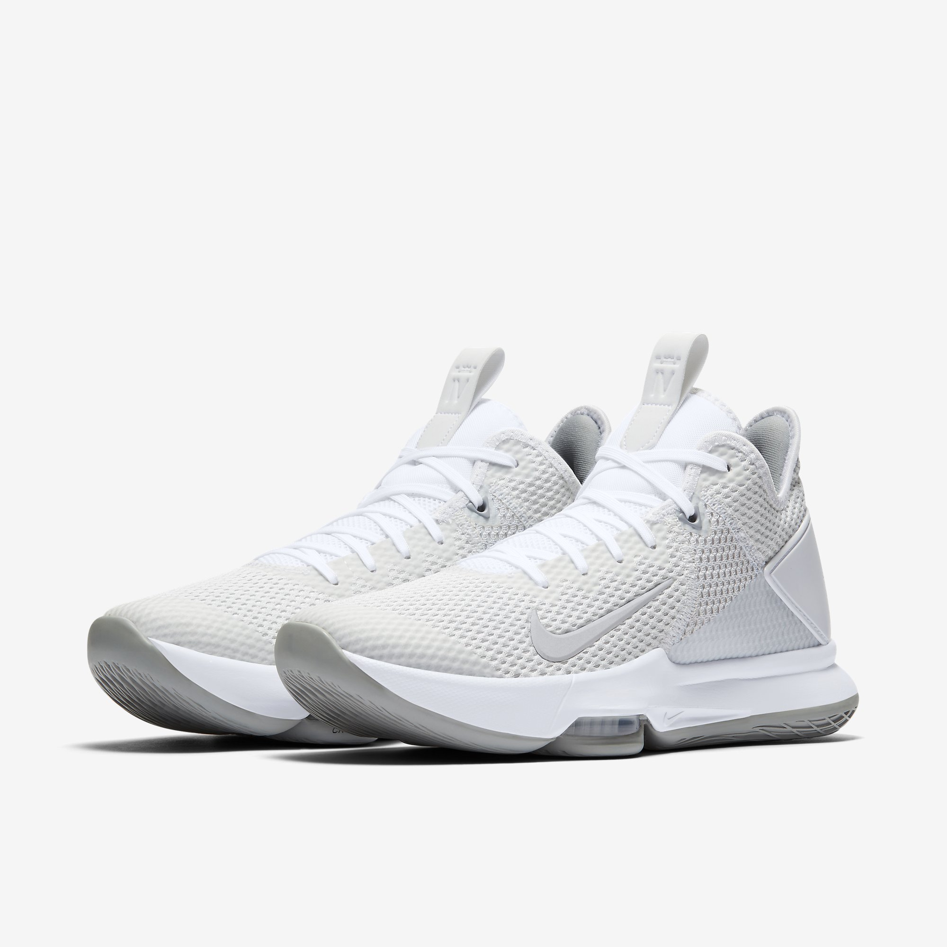 Nike LeBron James Witness 4 (Team) Basketball Erkek Spor Ayakkabı