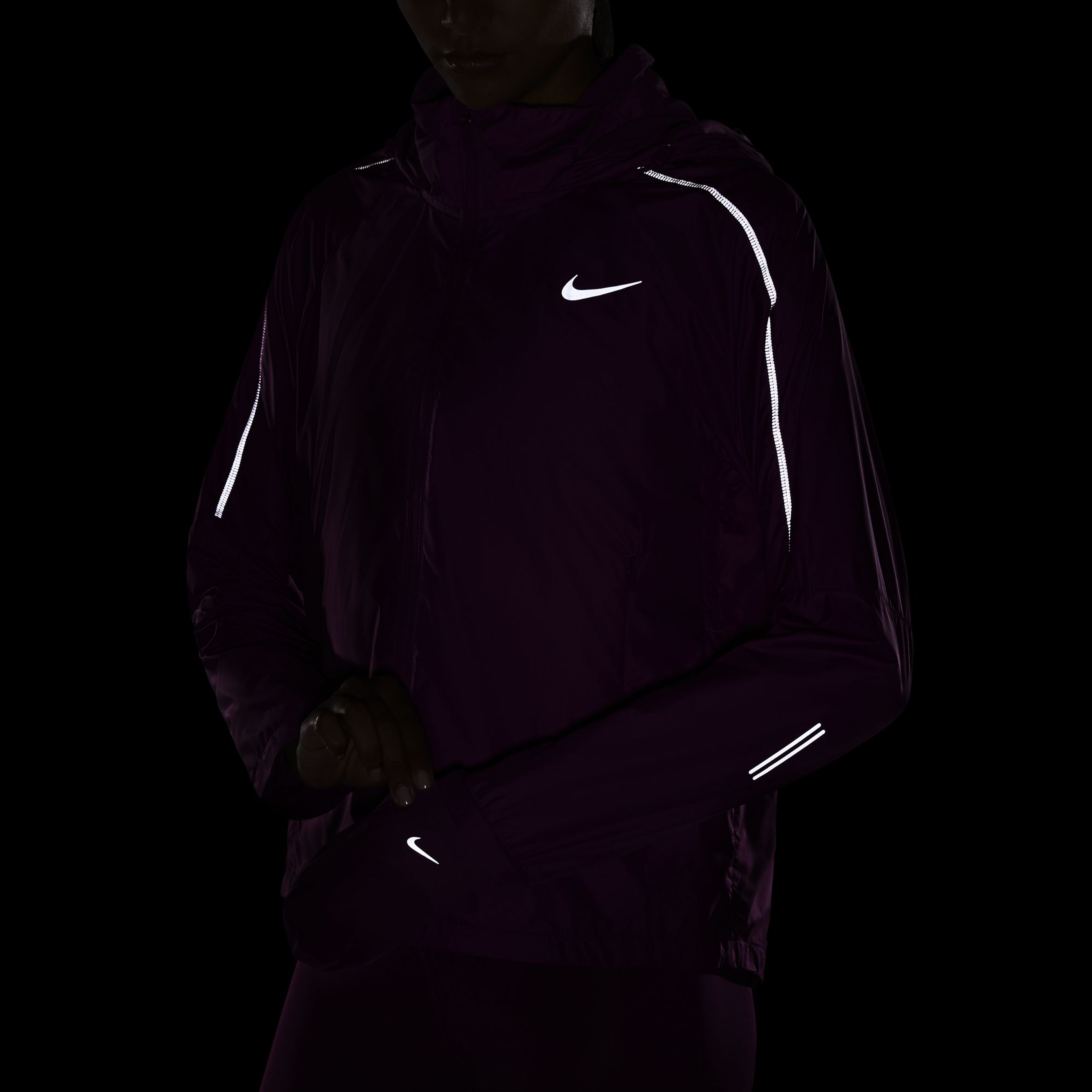 Nike Shield Running Full-Zip Hoodie Kadın Ceket