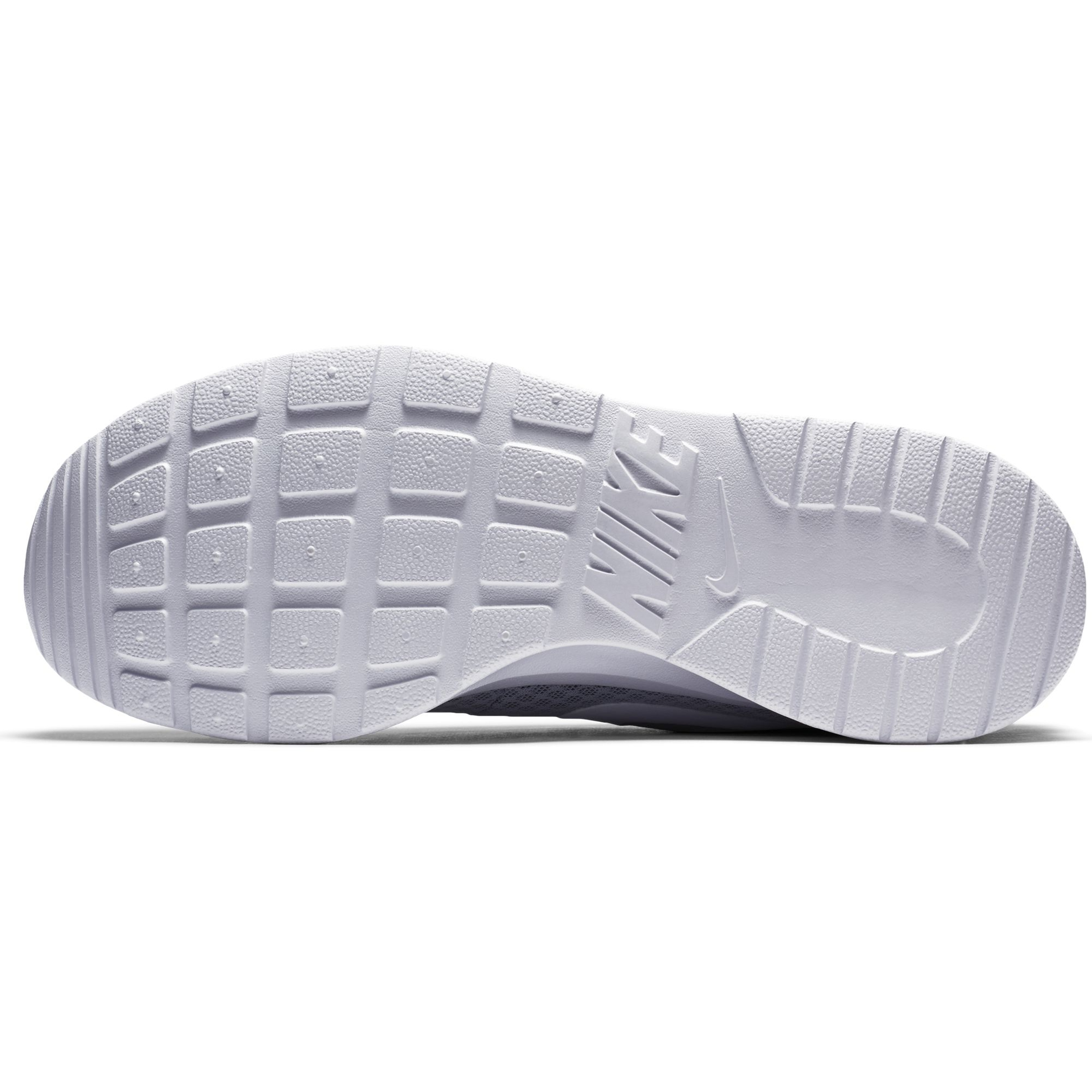 Nike Tanjun Erkek Spor Ayakkabı