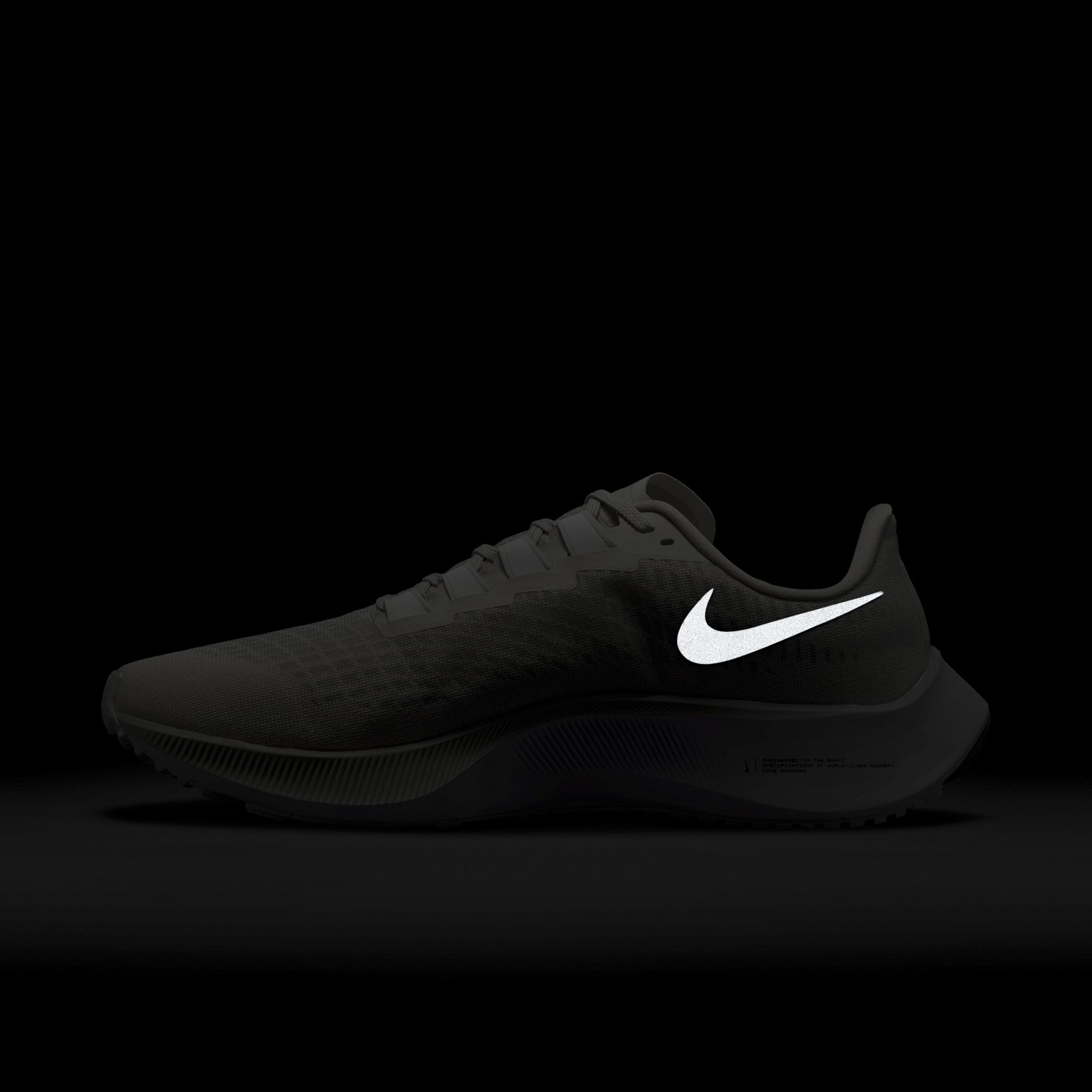 Nike Air Zoom Pegasus 37 Running Erkek Spor Ayakkabı