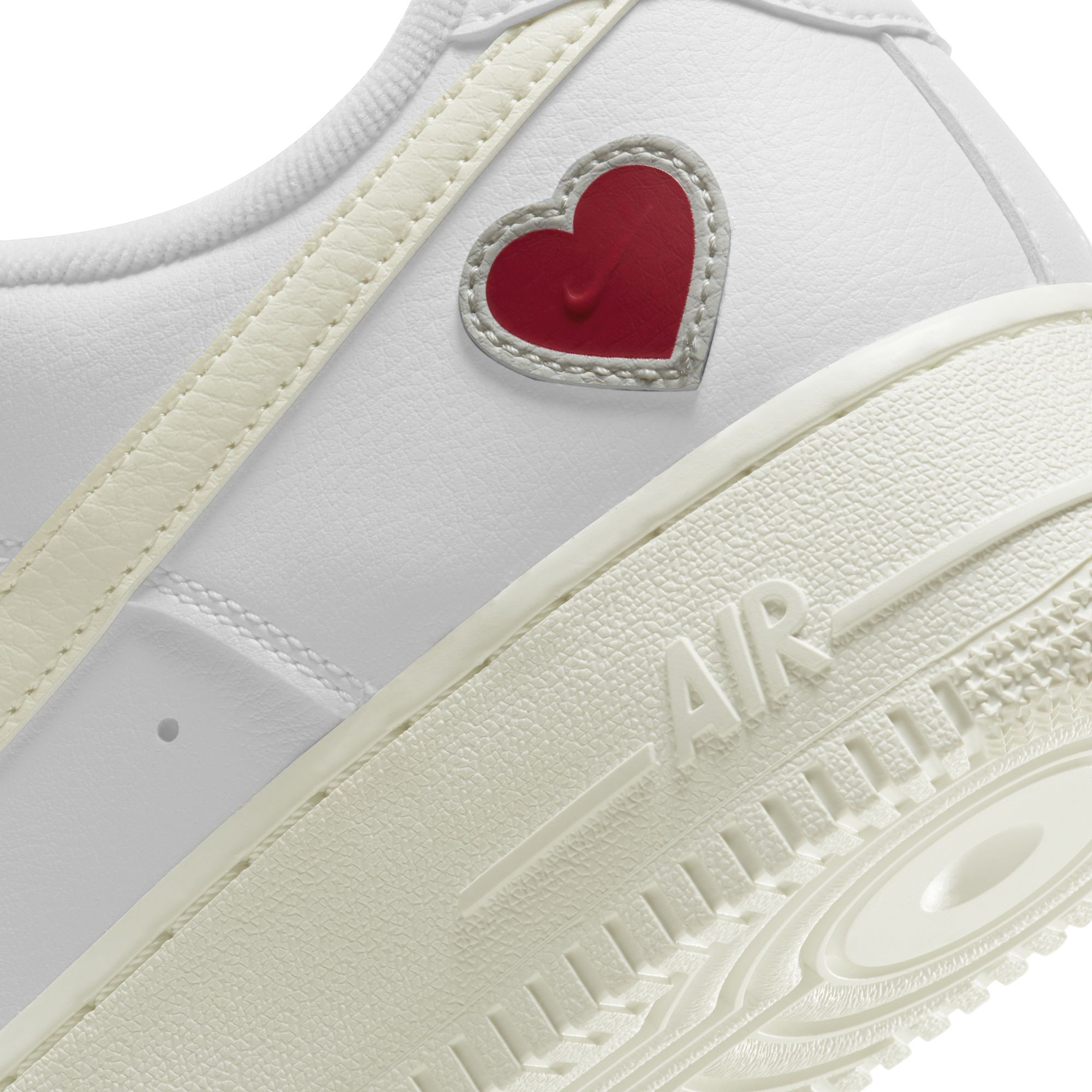 Nike Air Force 1 '''Valentine's Day'' Erkek Spor Ayakkabı