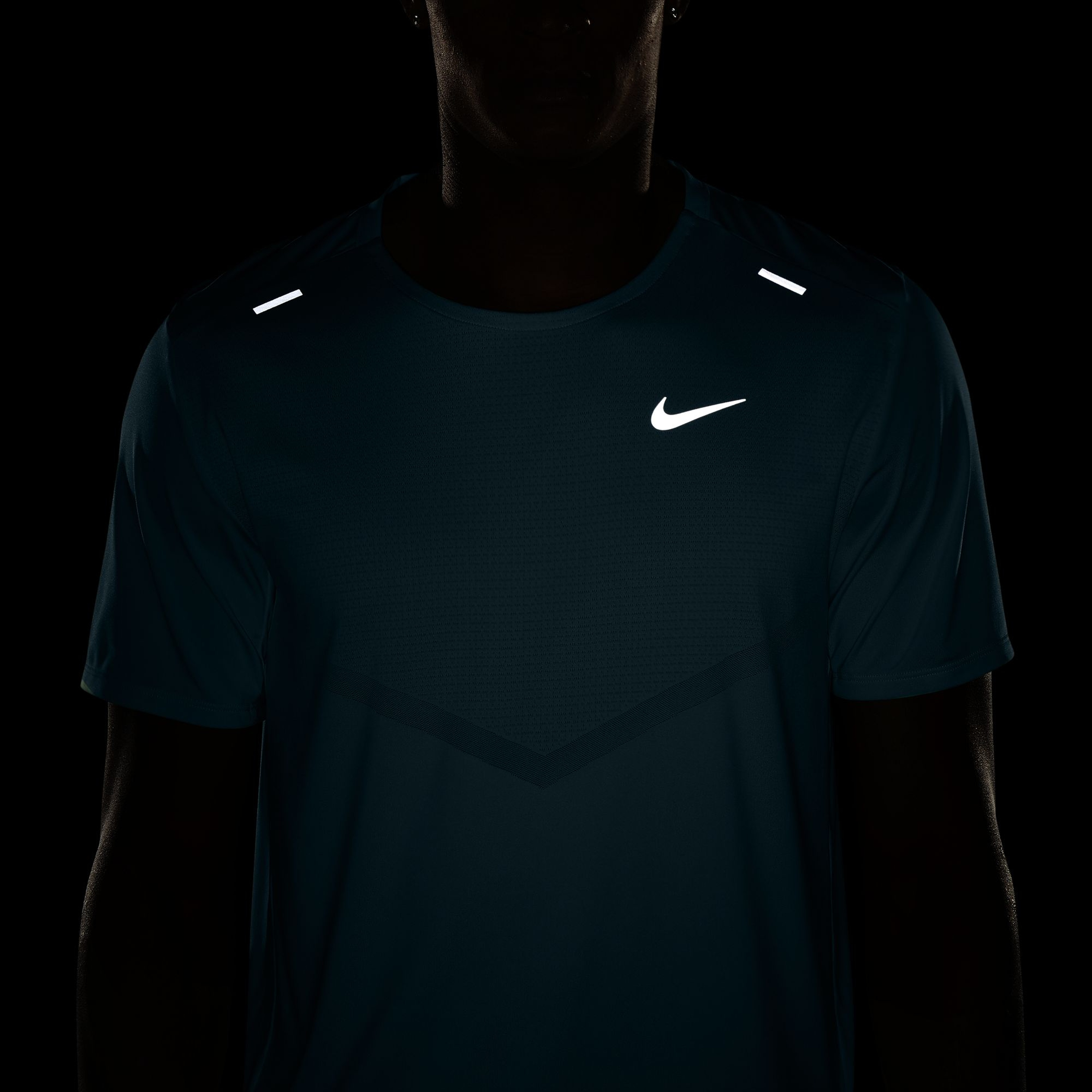 Nike Dri-Fit Rise 365 Short-Sleeve Running Top Erkek Tişört