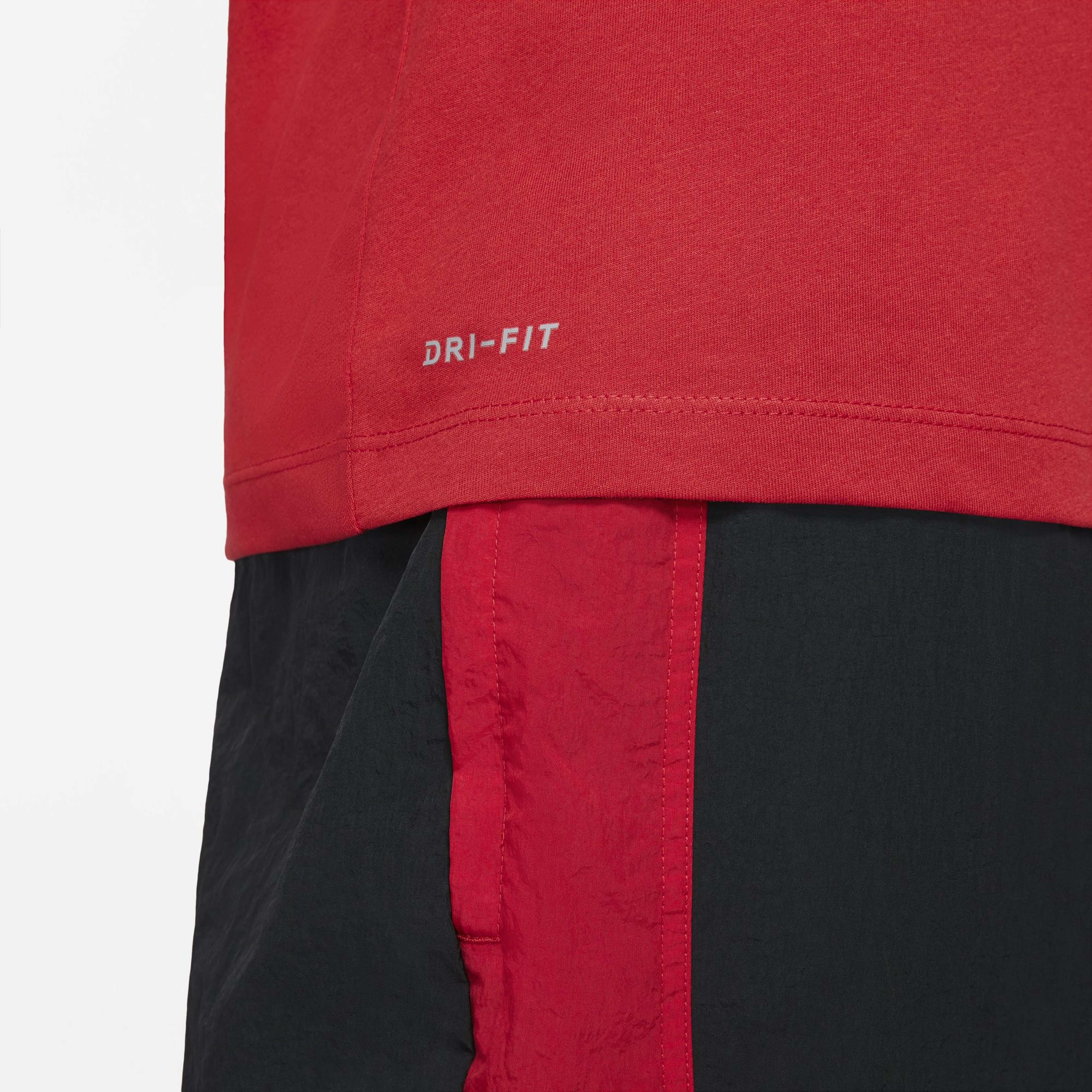 Nike Jordan Jumpman Dri-Fit Short-Sleeve Erkek Tişört