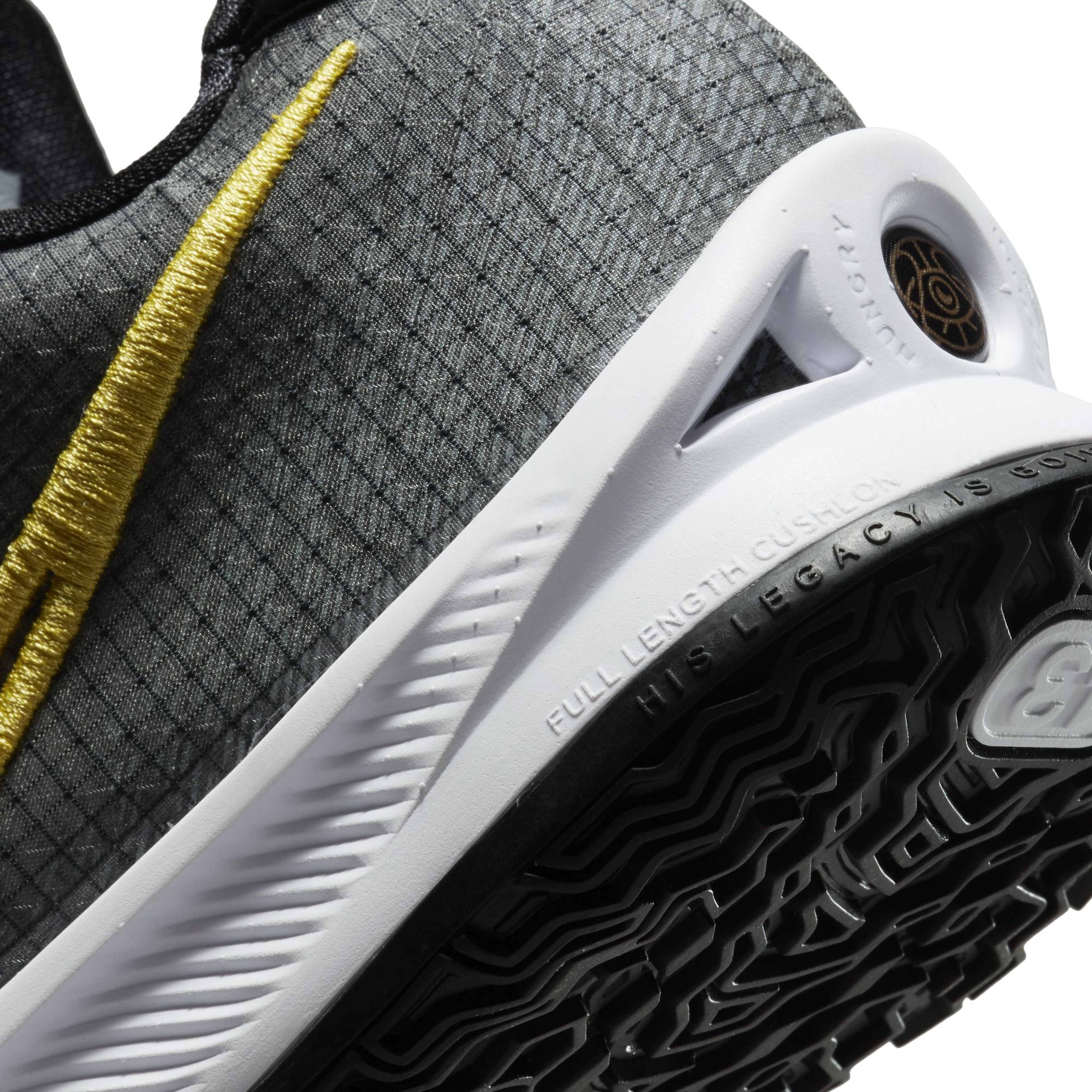 Nike Kyrie Low 4 Erkek Basketbol Ayakkabısı