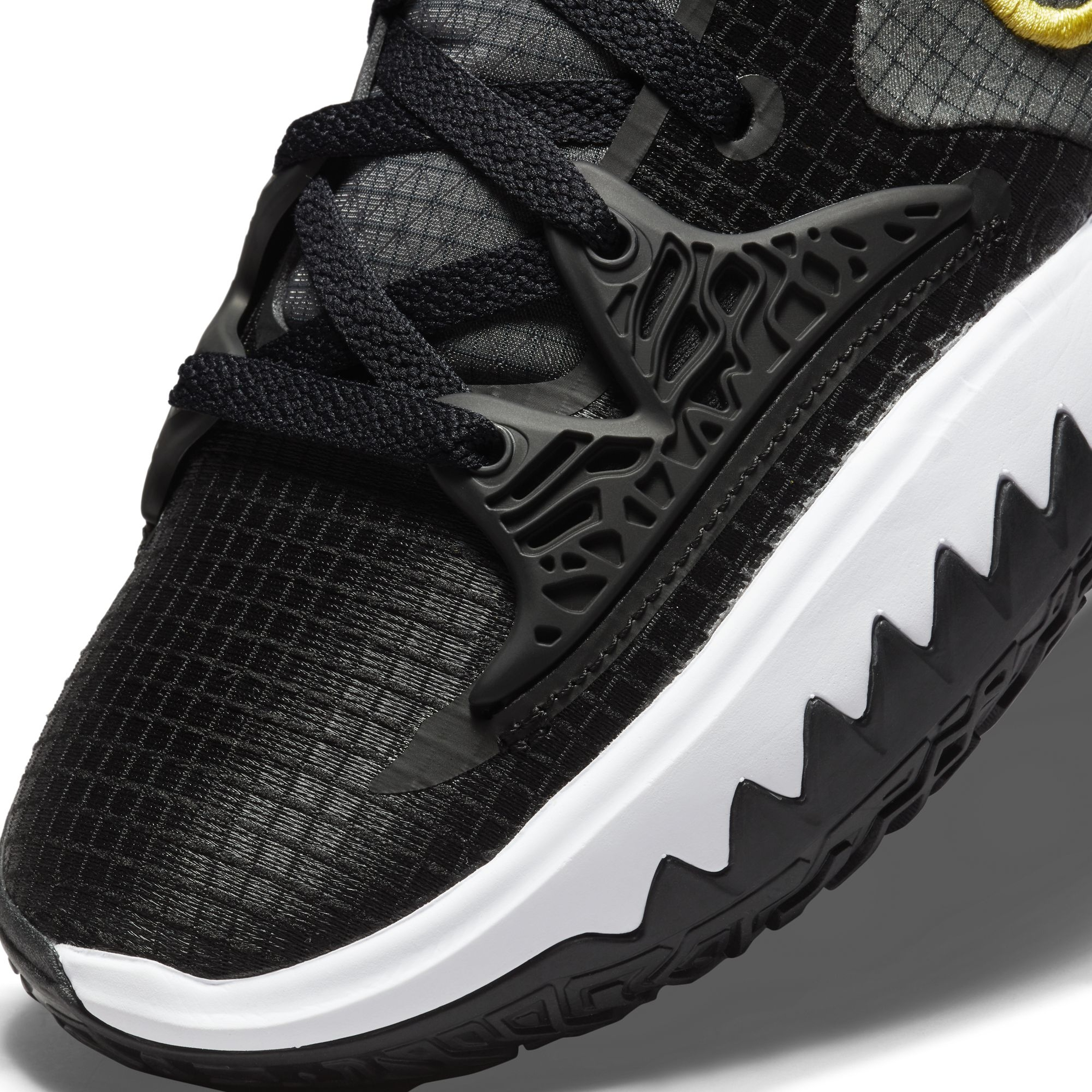 Nike Kyrie Low 4 Erkek Basketbol Ayakkabısı