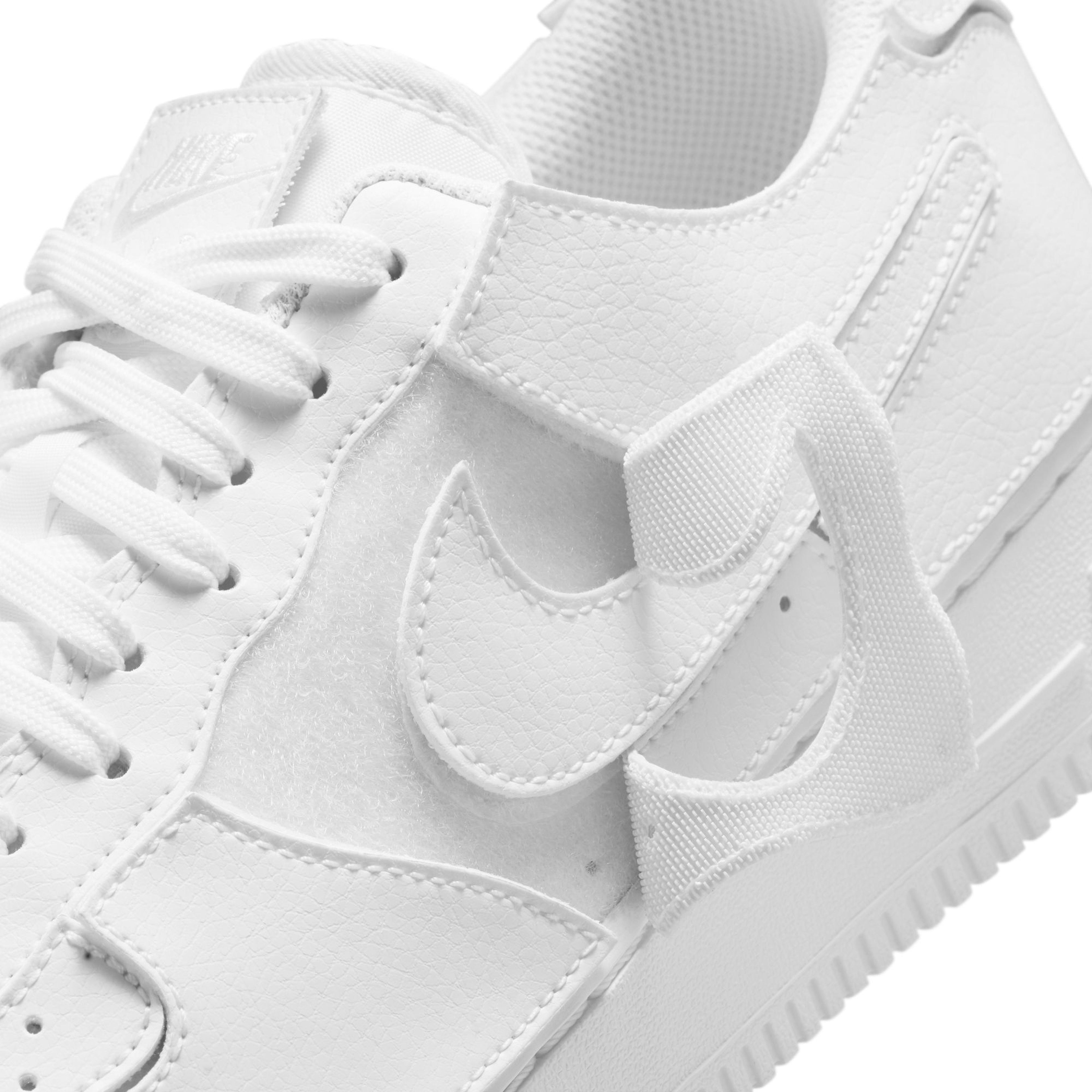 Nike Air Force 1/1 Triple Erkek Spor Ayakkabı