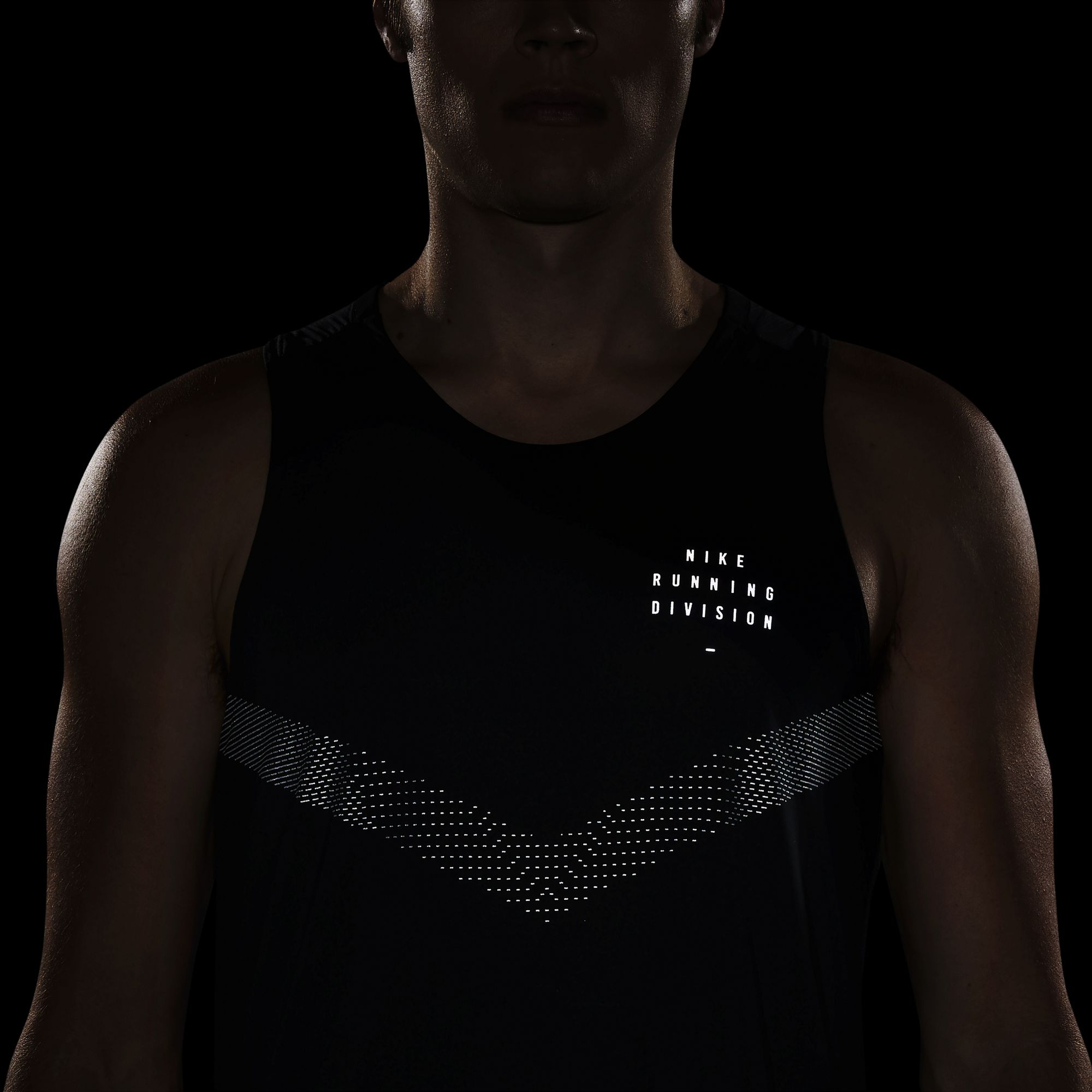 Nike Dri-Fit Rise 365 Run Division Running Erkek Atlet