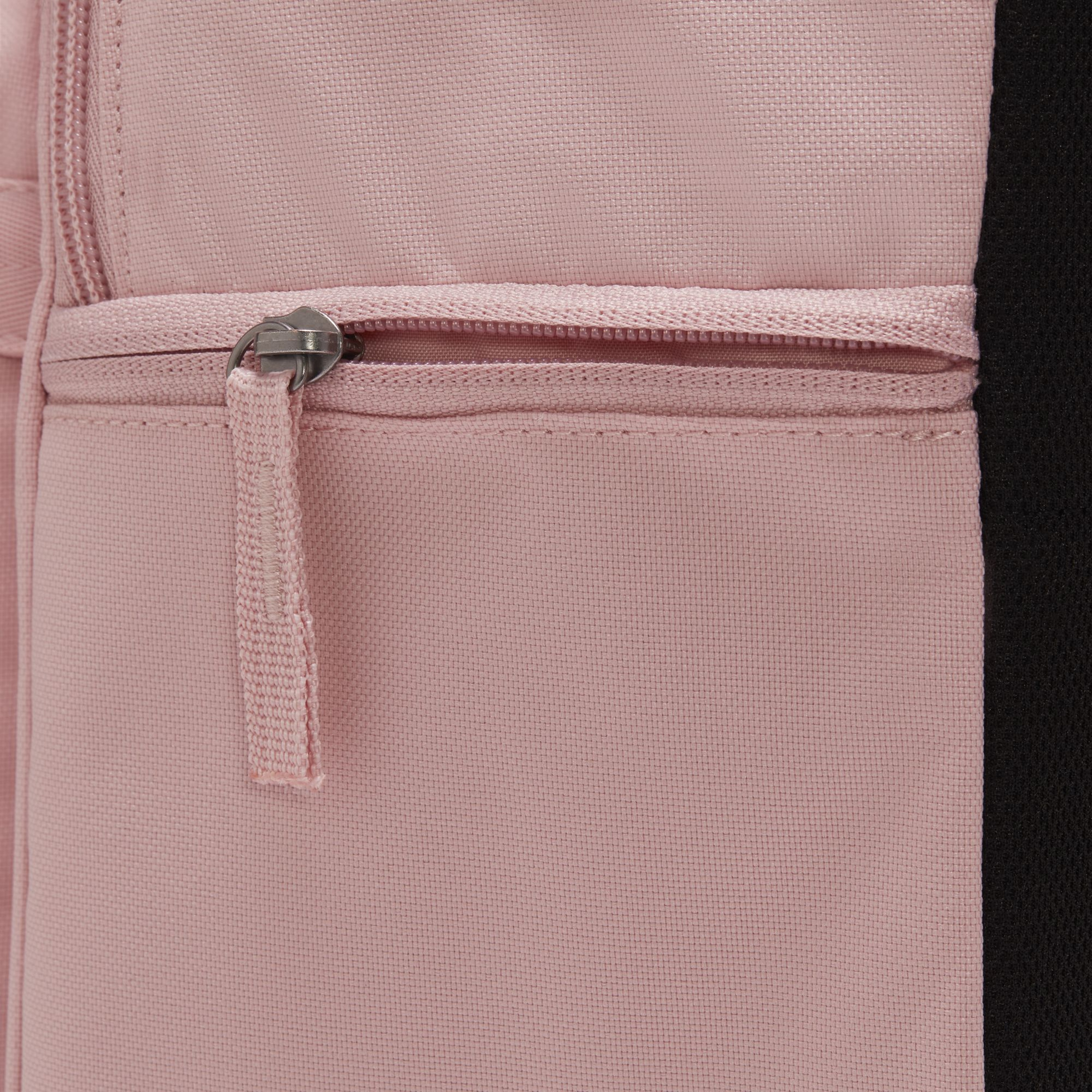 Nike Heritage (25 L) Unisex Sırt Çantası