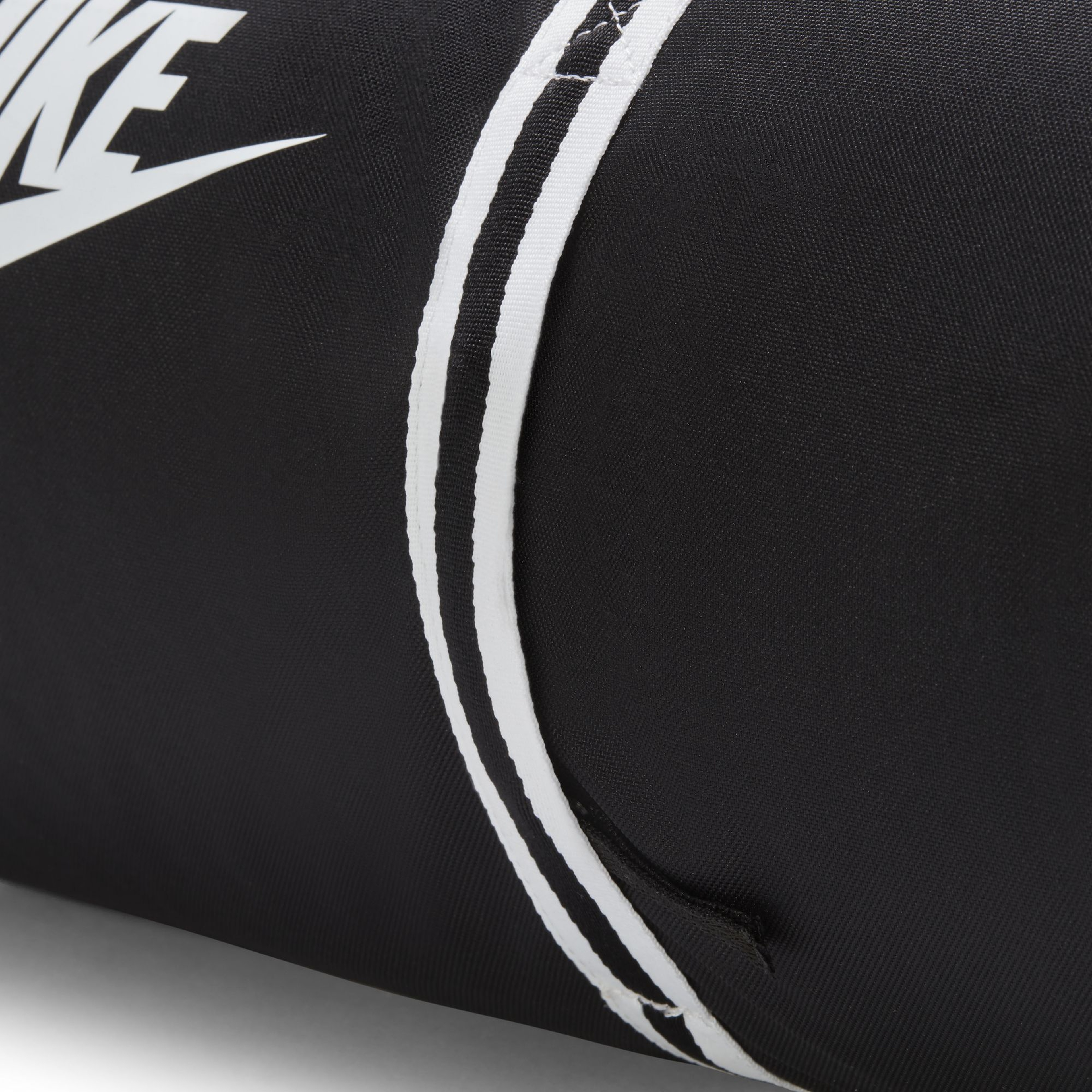 Nike Heritage (30 L) Unisex Spor Çanta