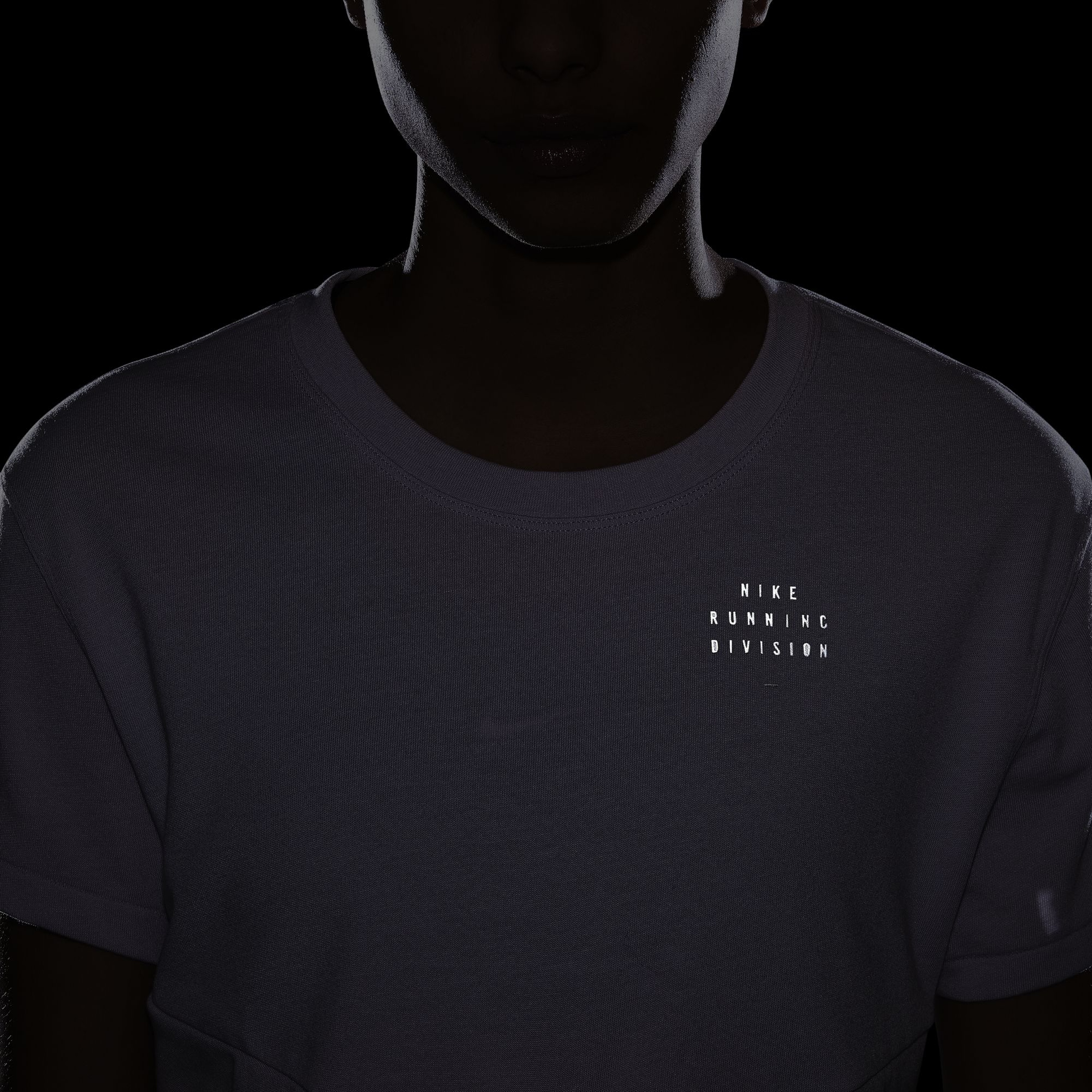 Nike Dri-Fit Run Division Short-Sleeve Ruched Short-Sleeve Kadın Tişört