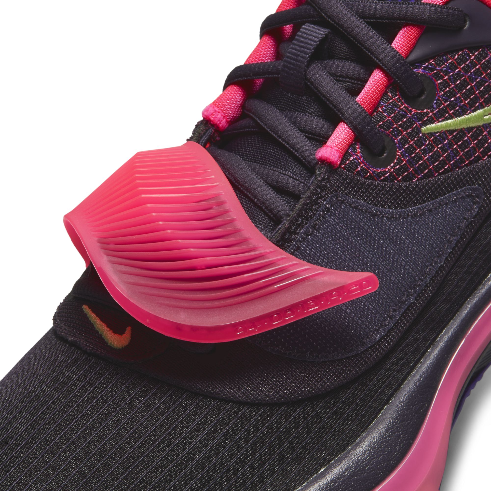 Nike Zoom Freak 3 Erkek Basketbol Ayakkabısı