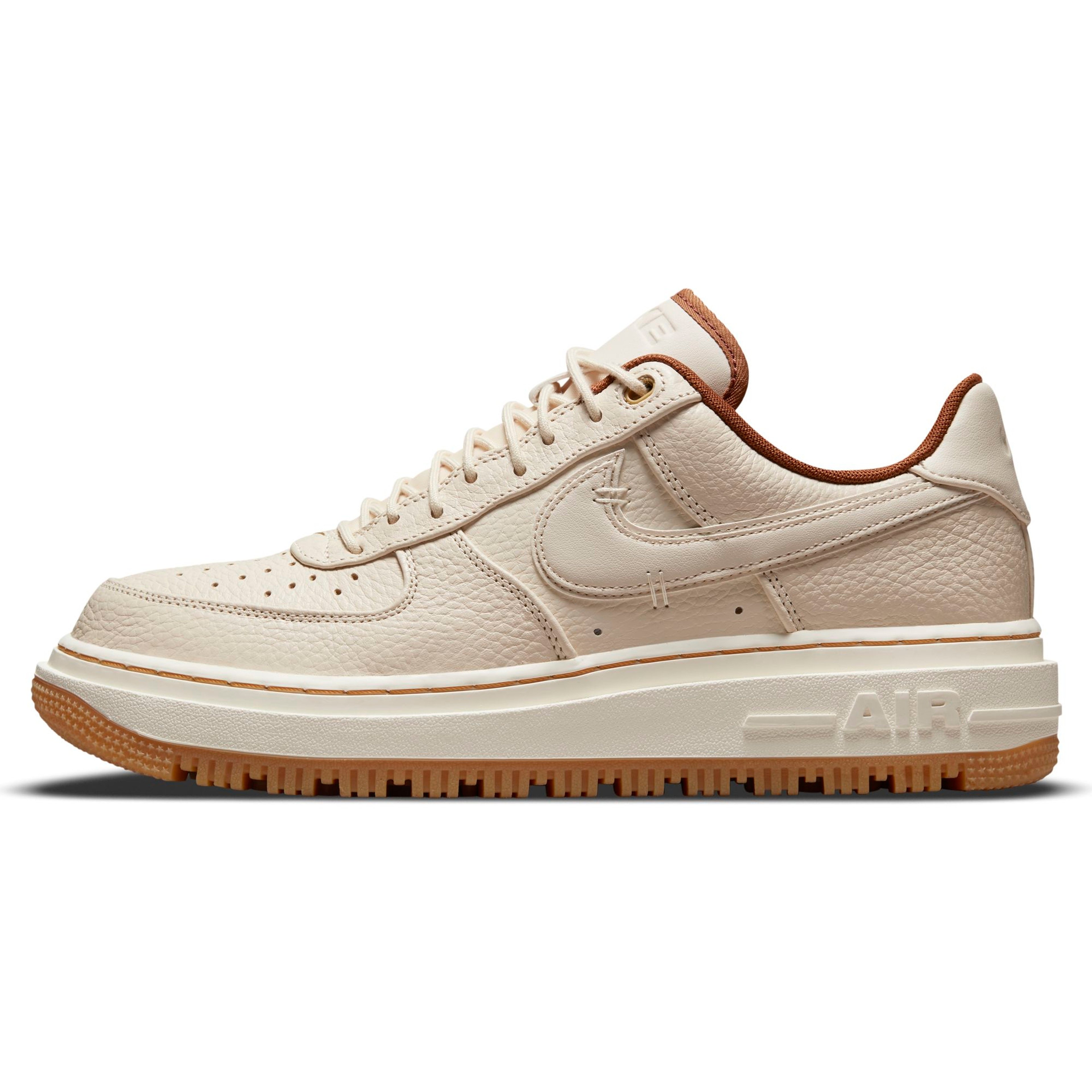 Nike Air Force 1 LUXE Erkek Spor Ayakkabı