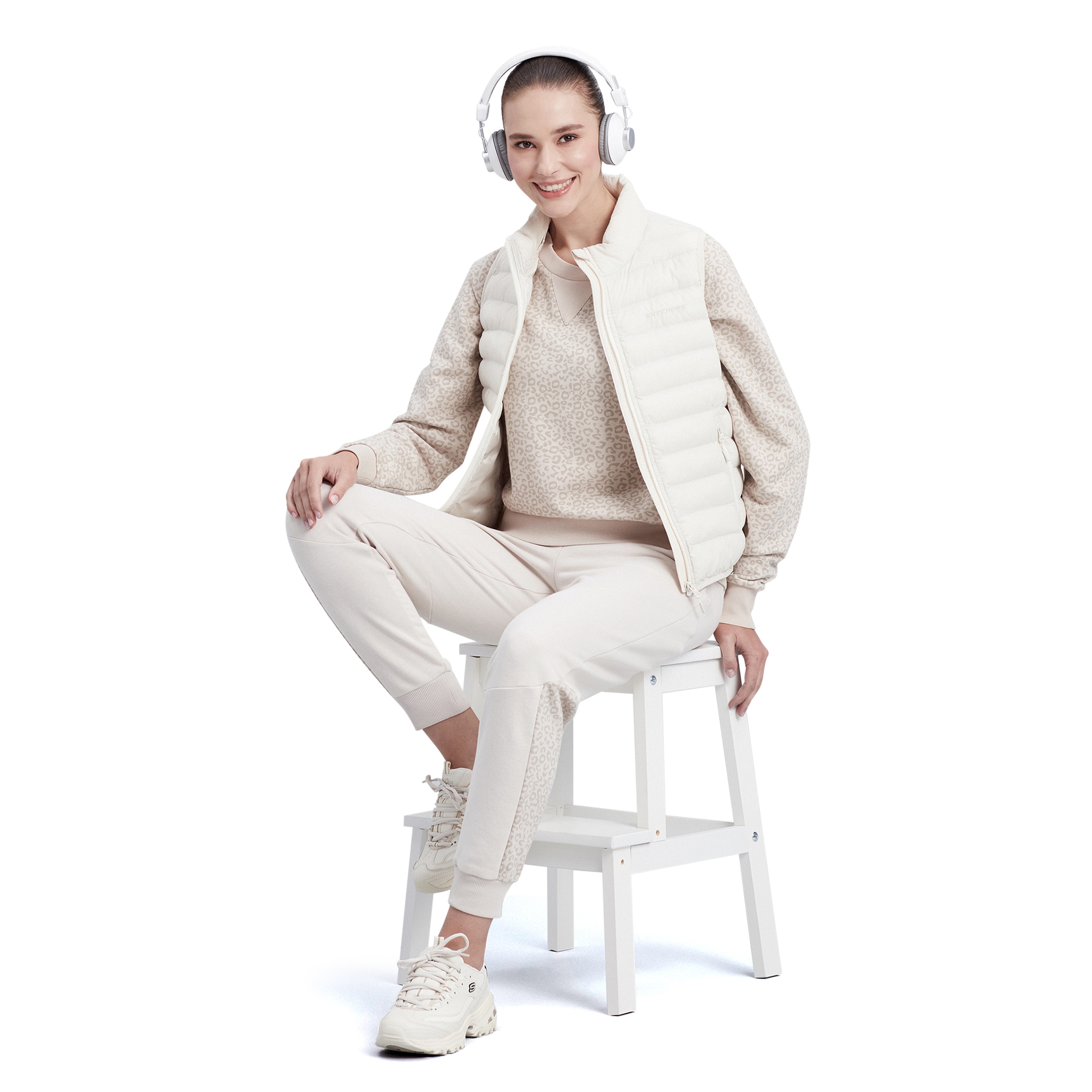 Skechers Sportswear Essential Full-Zip Kadın Yelek