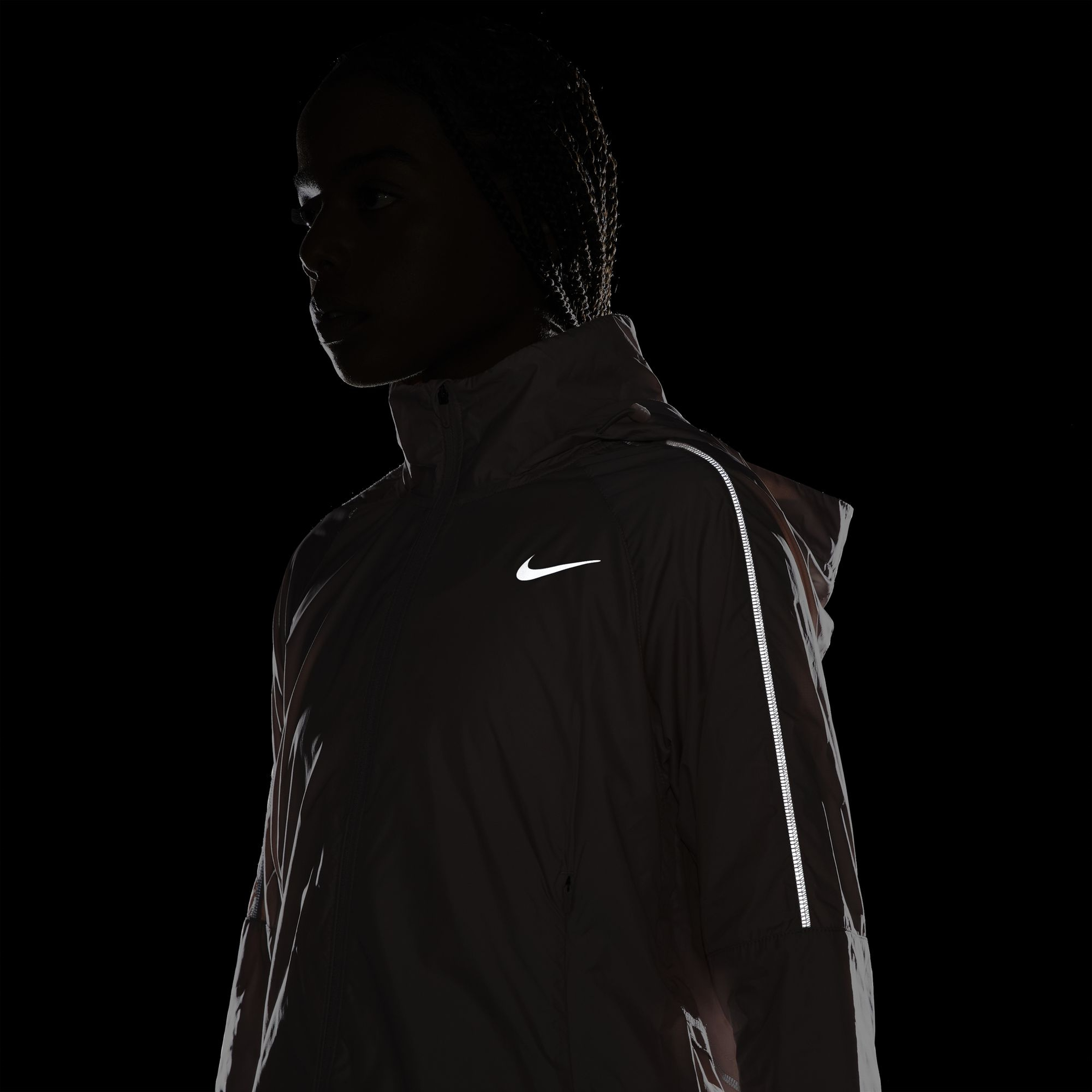 Nike Shield Running Full-Zip Hoodie Kadın Ceket