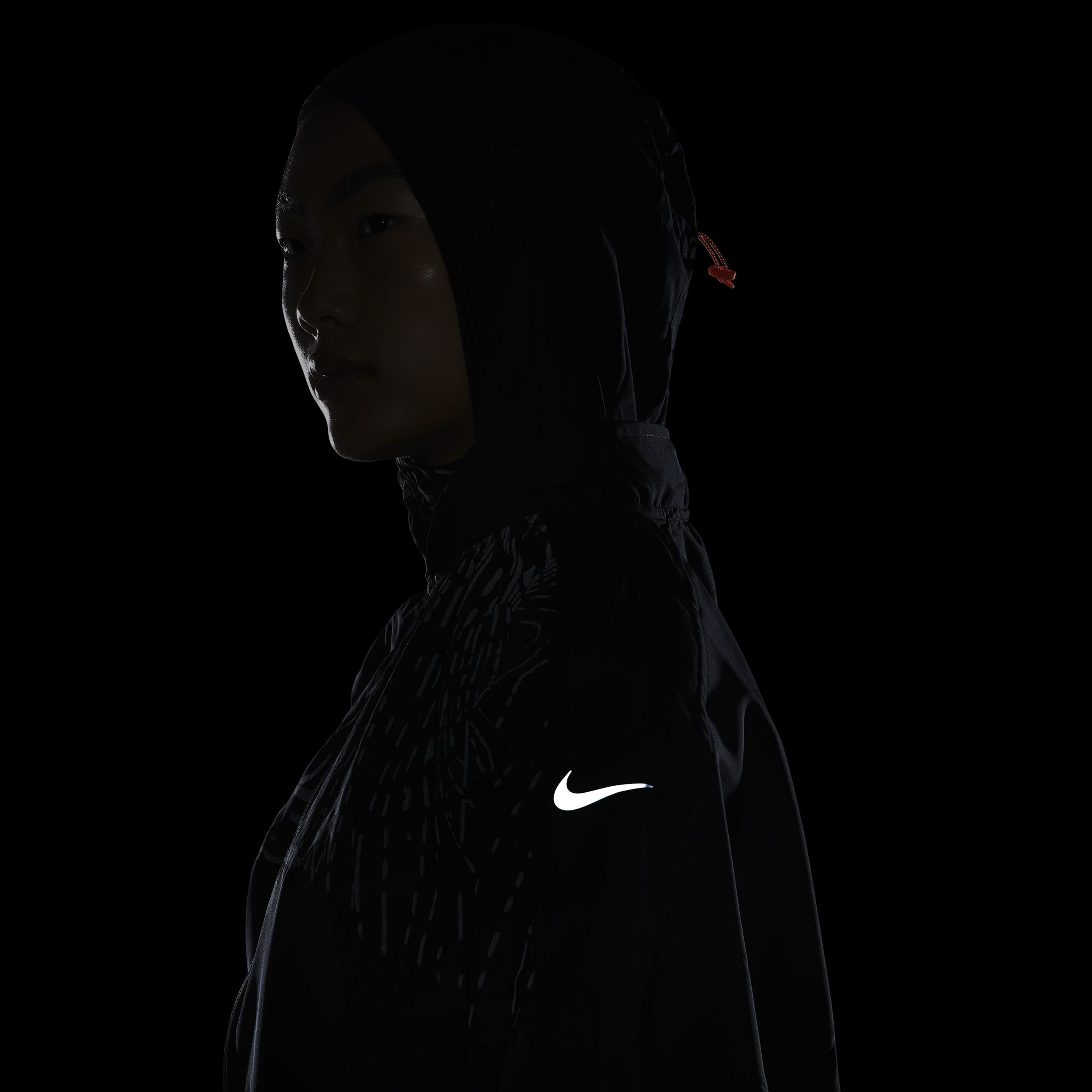 Nike Dri-Fit Run Division Reflective Design Full-Zip Hoodie Kadın Ceket