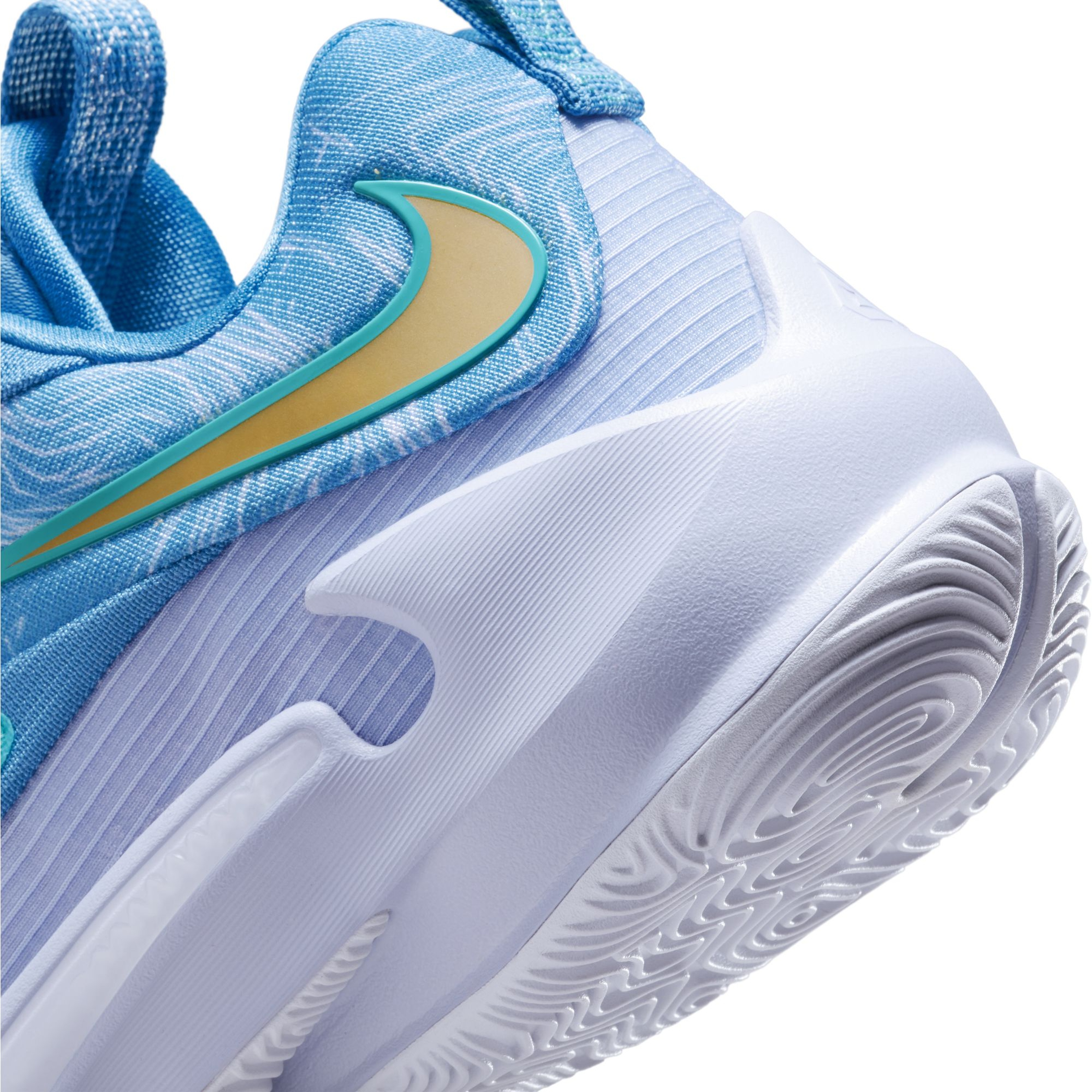 Nike Zoom Freak 3 Erkek Basketbol Ayakkabısı