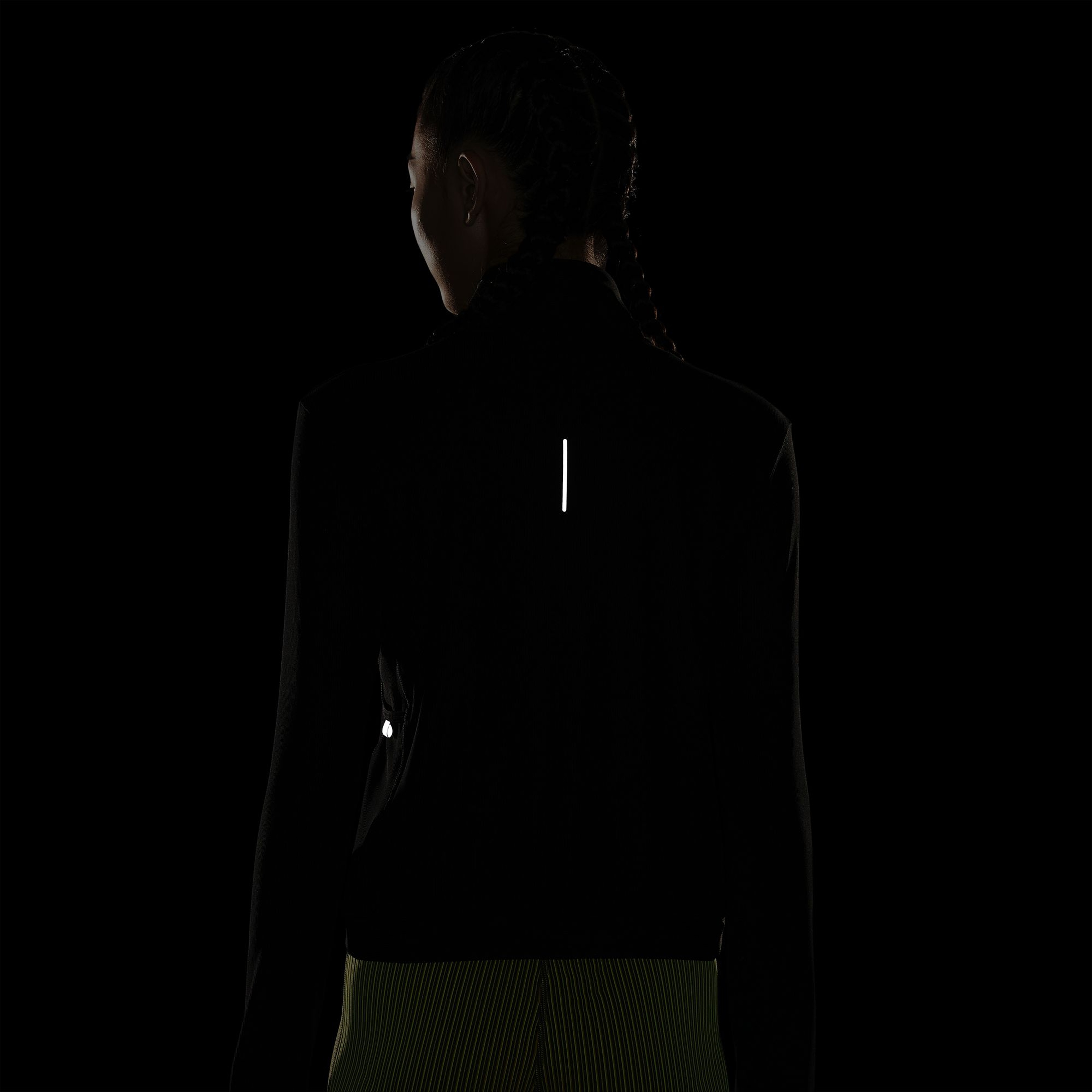 Nike Dri-Fit Element Mid Layer 1/4-Zip Running Long-Sleeve Kadın Tişört