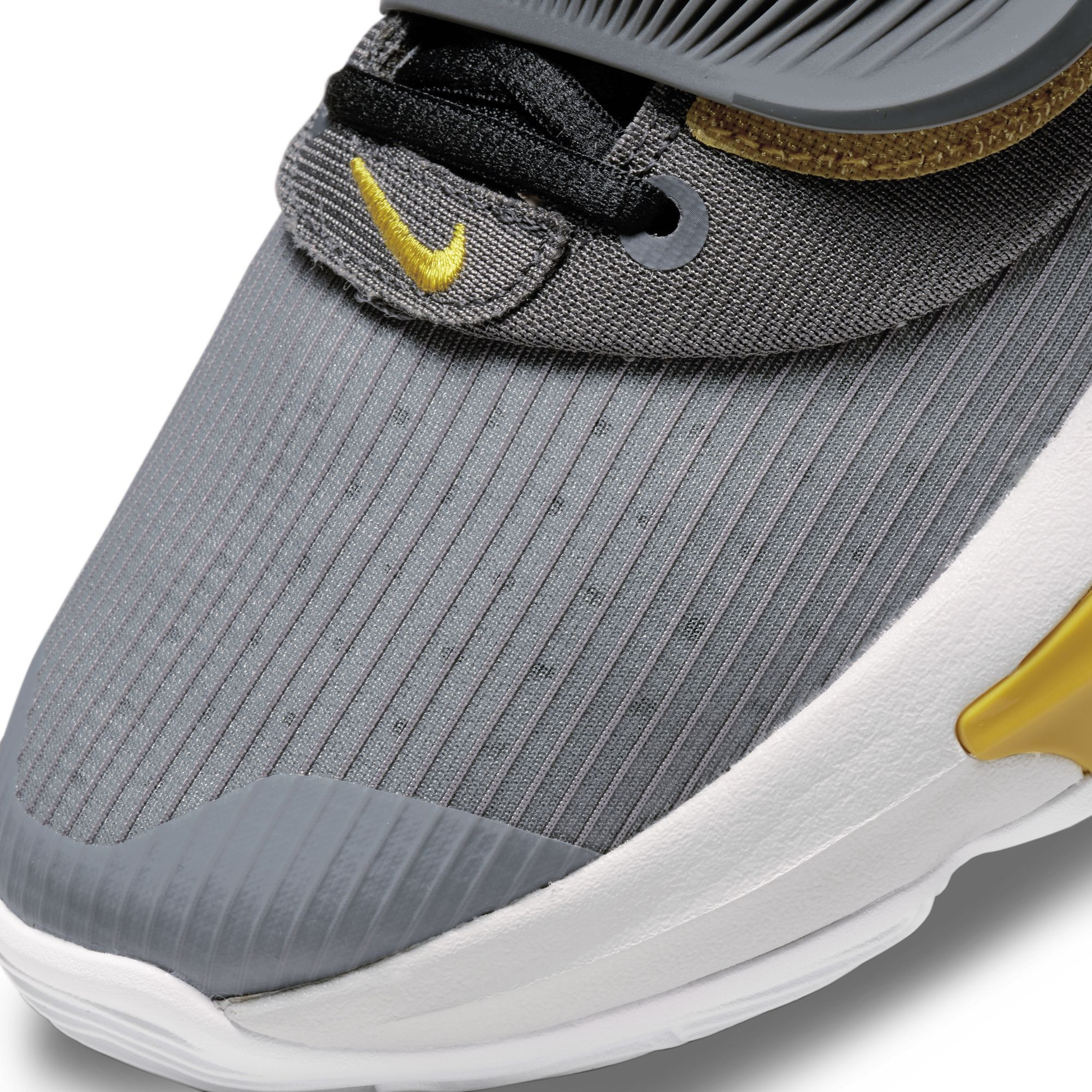 Nike Zoom Freak 3 Erkek Basketbol Ayakkabısı
