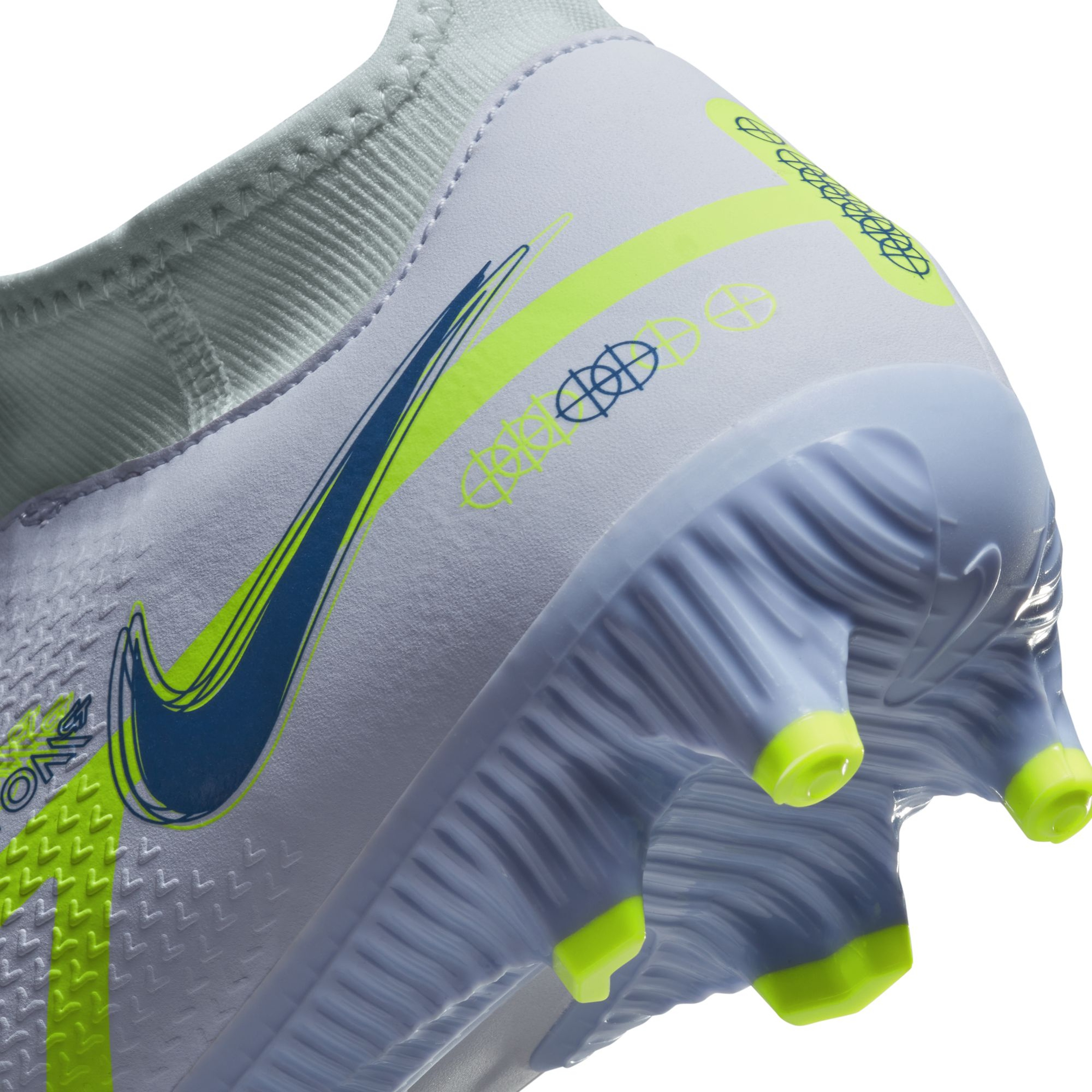 Nike Phantom GT2 Academy Dynamic Fit MG Multi Ground Erkek Krampon