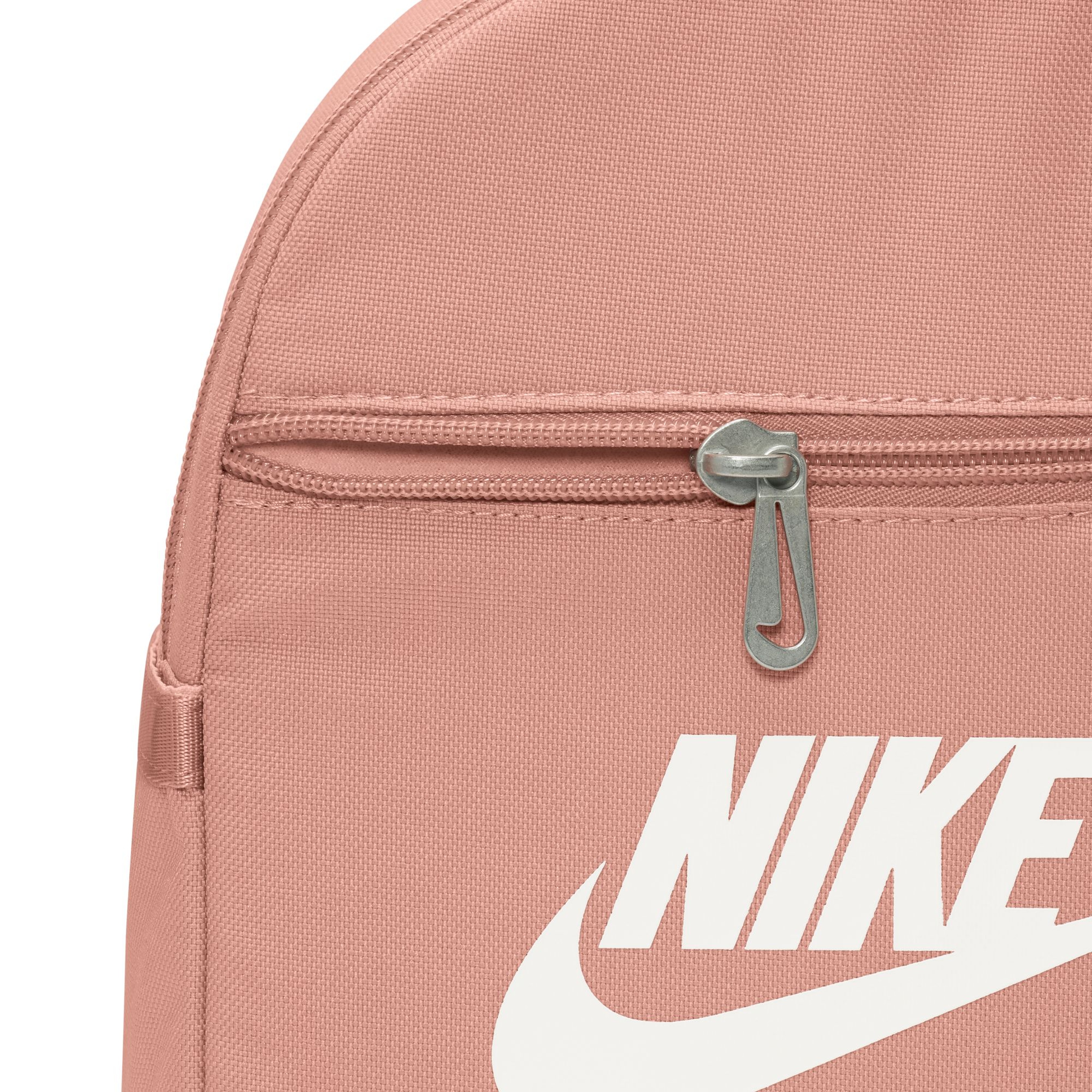 Nike Sportswear Futura 365 (6 L) Mini Kadın Sırt Çantası
