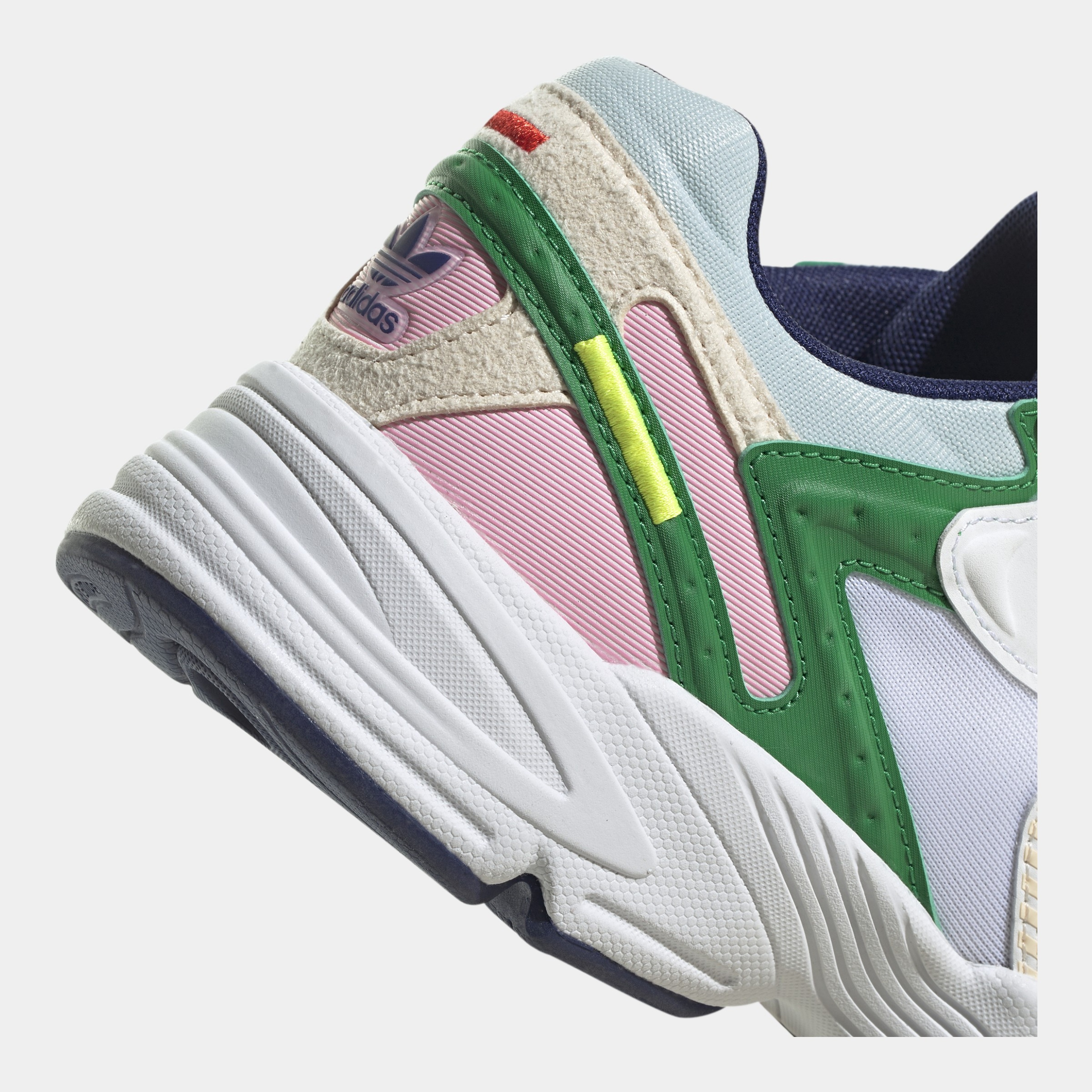 adidas Astir Lifestyle Kadın Spor Ayakkabı