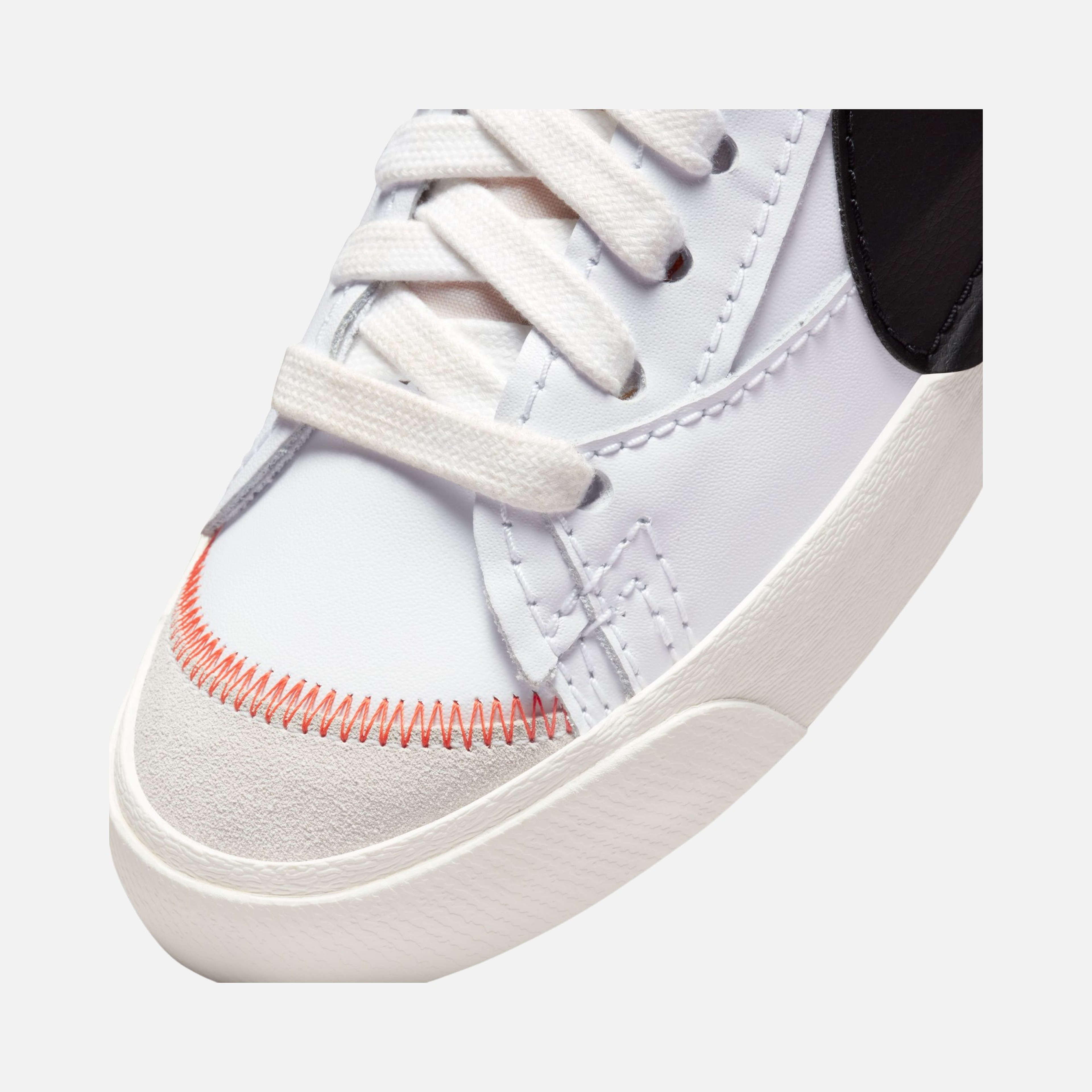 Nike Blazer Mid '77 Jumbo Swoosh Kadın Spor Ayakkabı