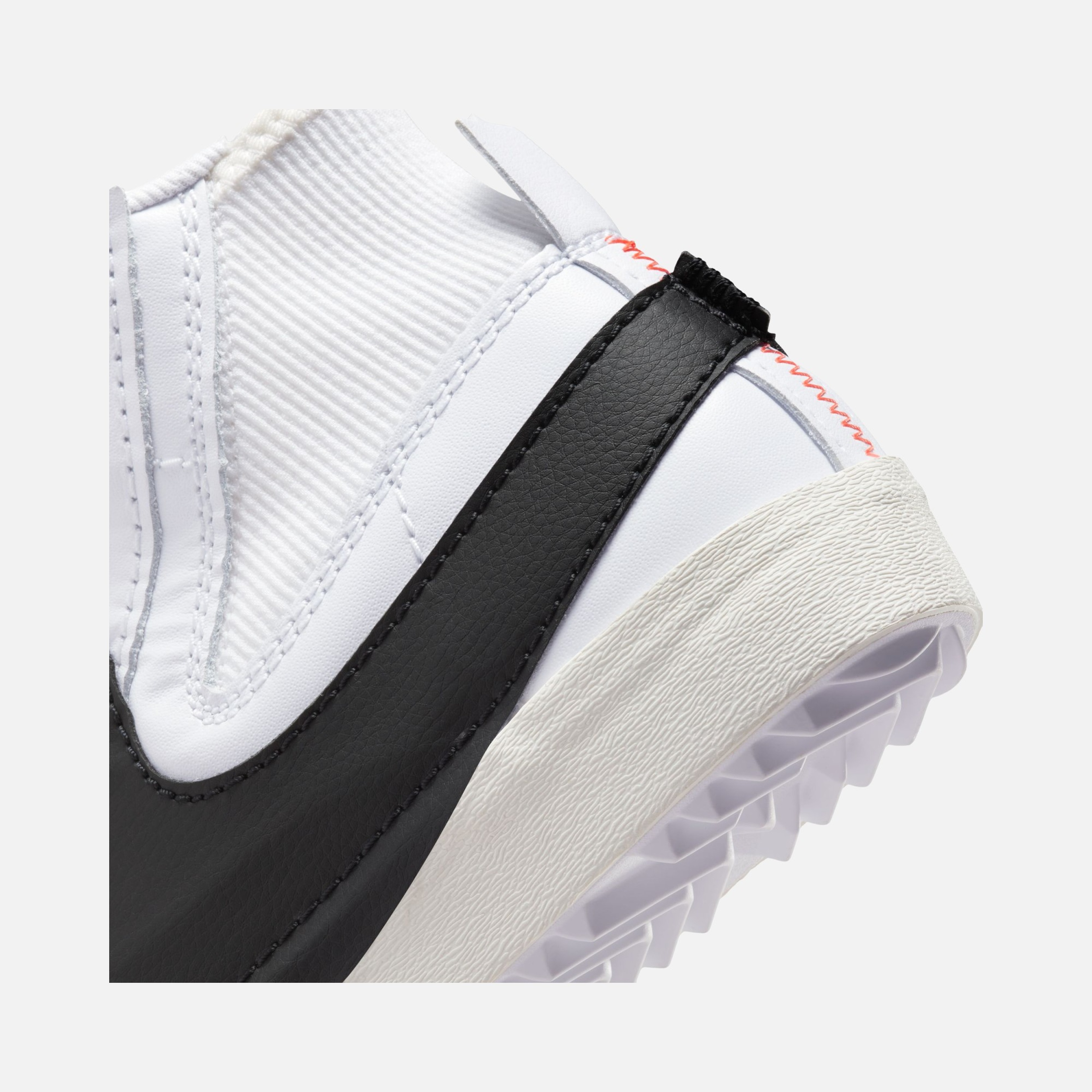 Nike Blazer Mid '77 Jumbo Swoosh Kadın Spor Ayakkabı