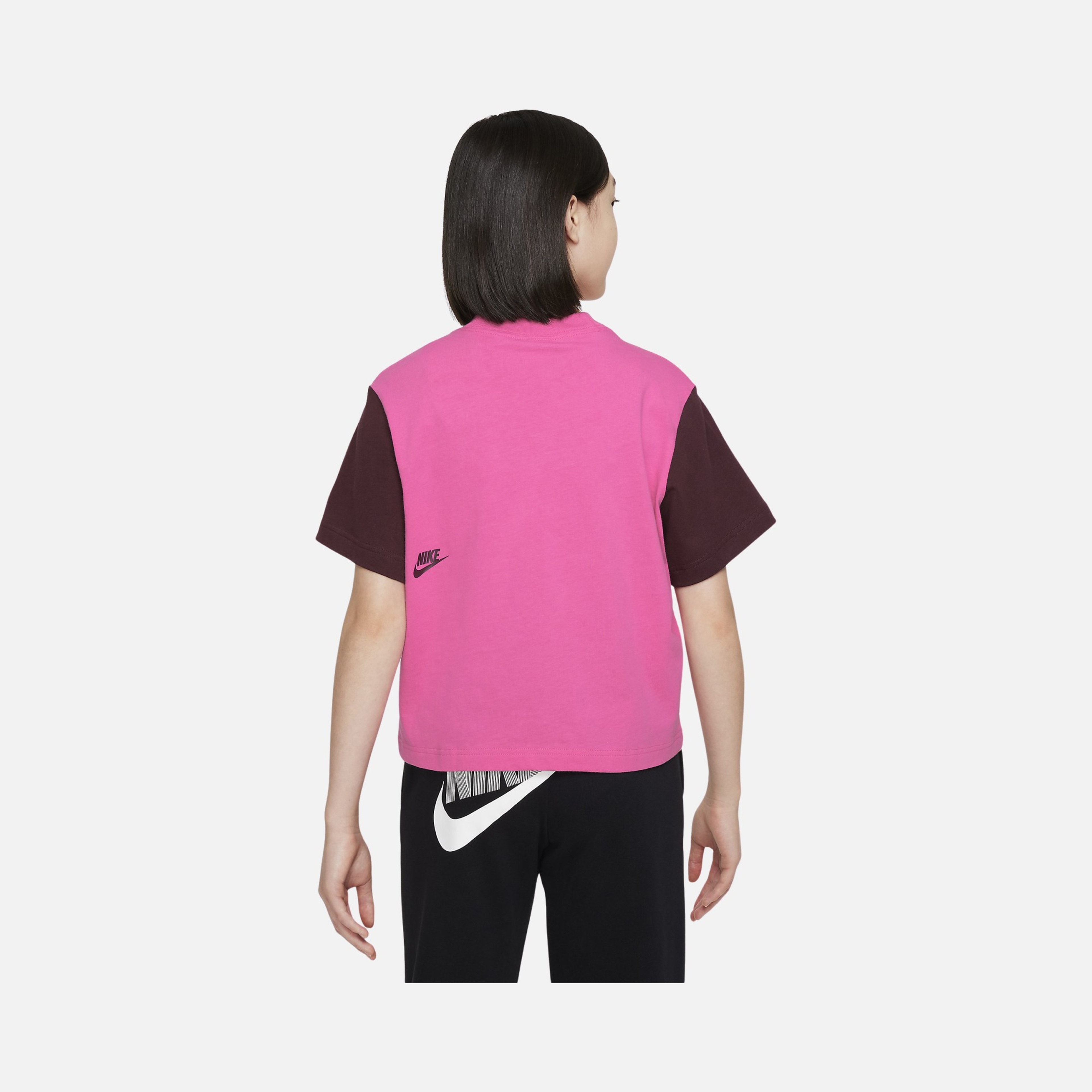 Nike Sportswear Essential Boxy Dance Short-Sleeve (Girls') Çocuk Tişört