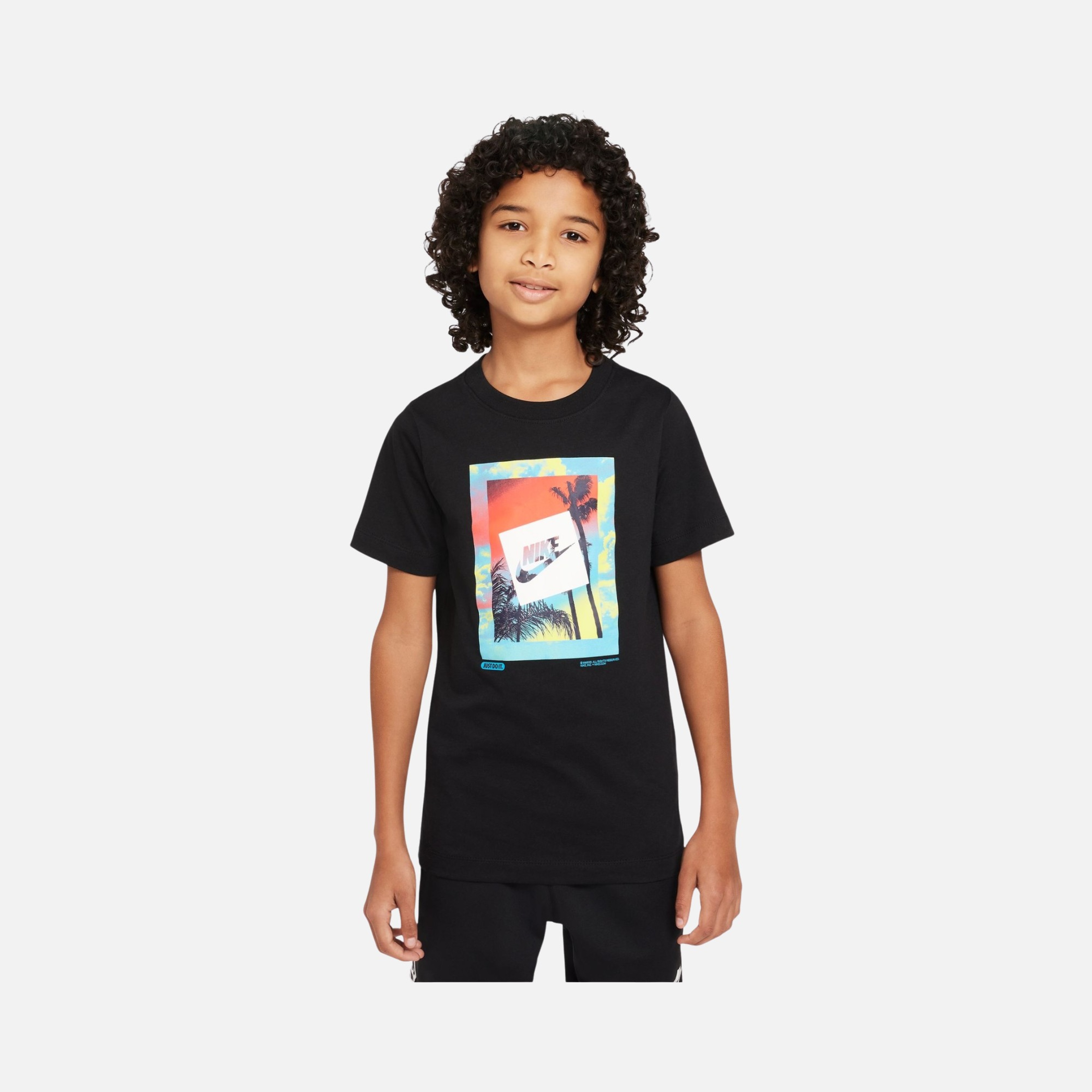 Nike Sportswear Photo 1 Graphic Short-Sleeve (Boys') Çocuk Tişört