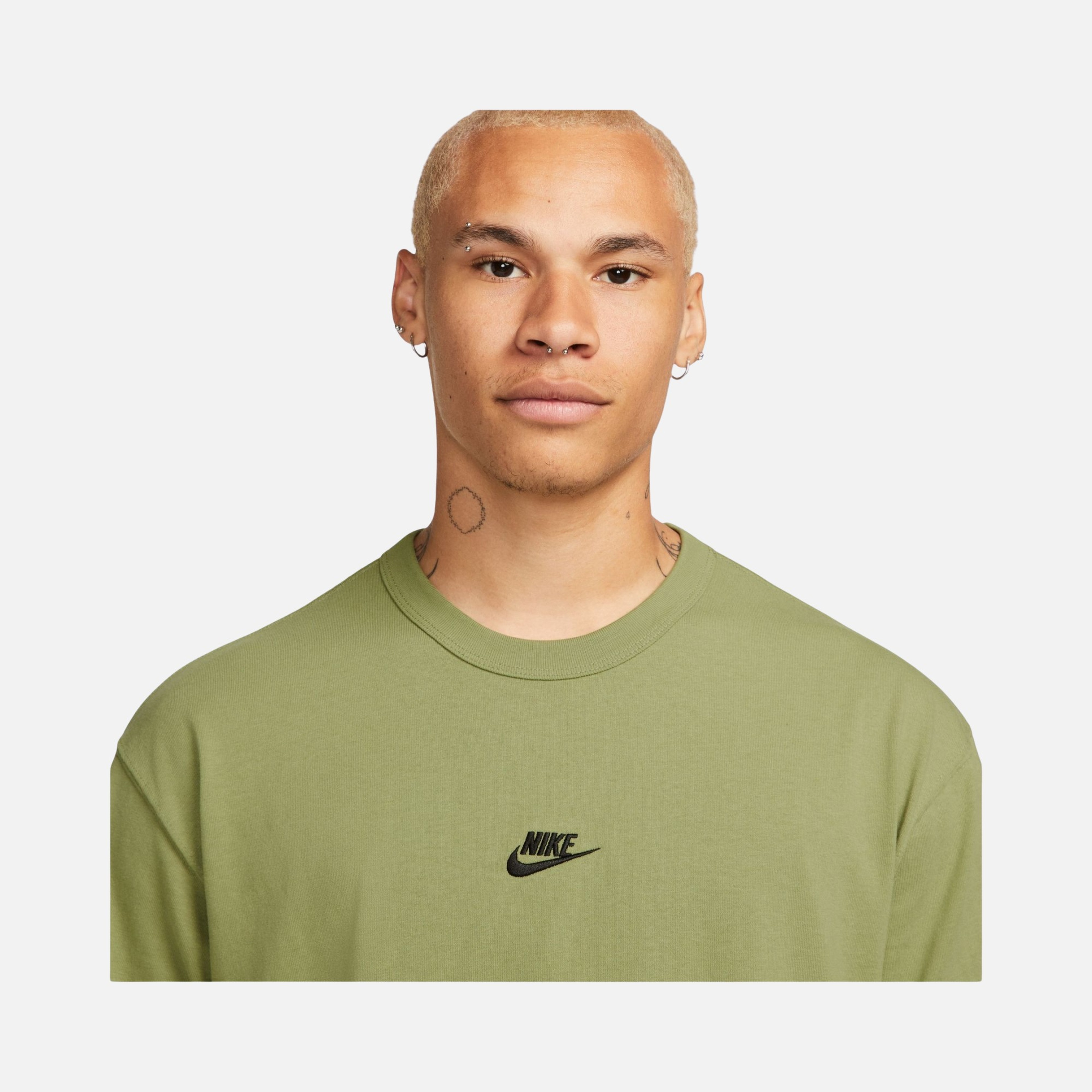 Nike Sportswear Premium Essentials Short-Sleeve Erkek Tişört