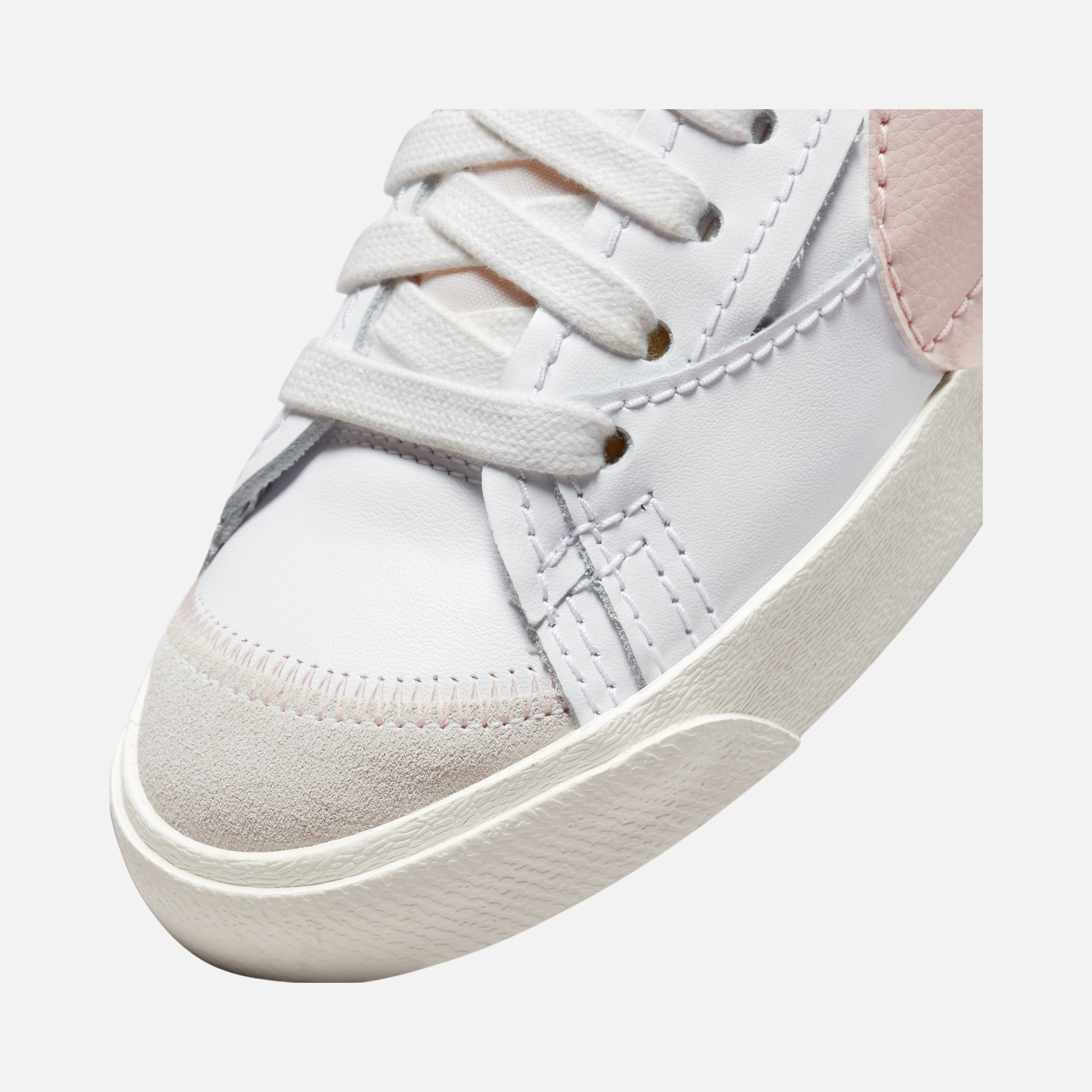 Nike Blazer Mid '77 Jumbo Swoosh Kadın Spor Ayakkabı