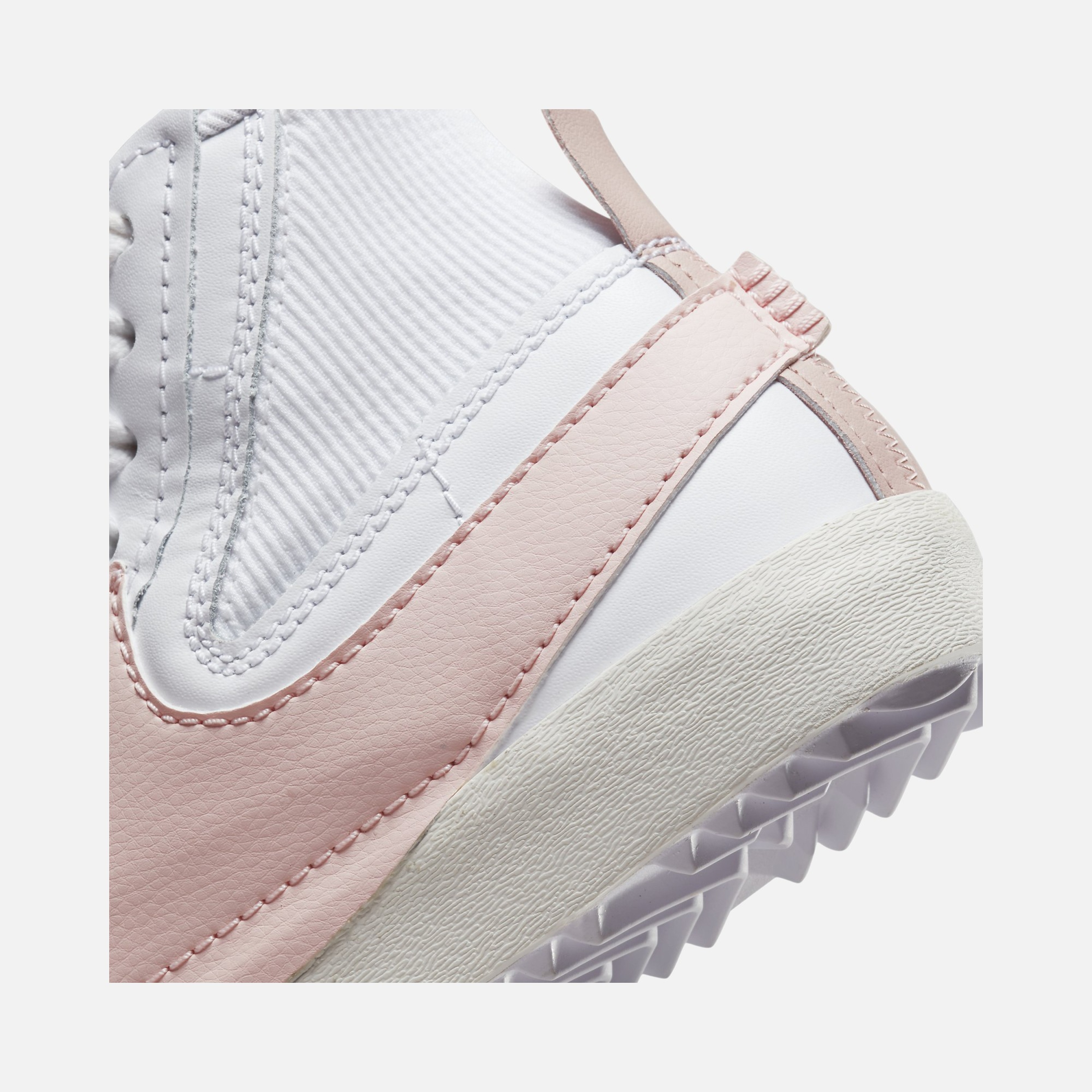 Nike Blazer Mid '77 Jumbo Swoosh Kadın Spor Ayakkabı