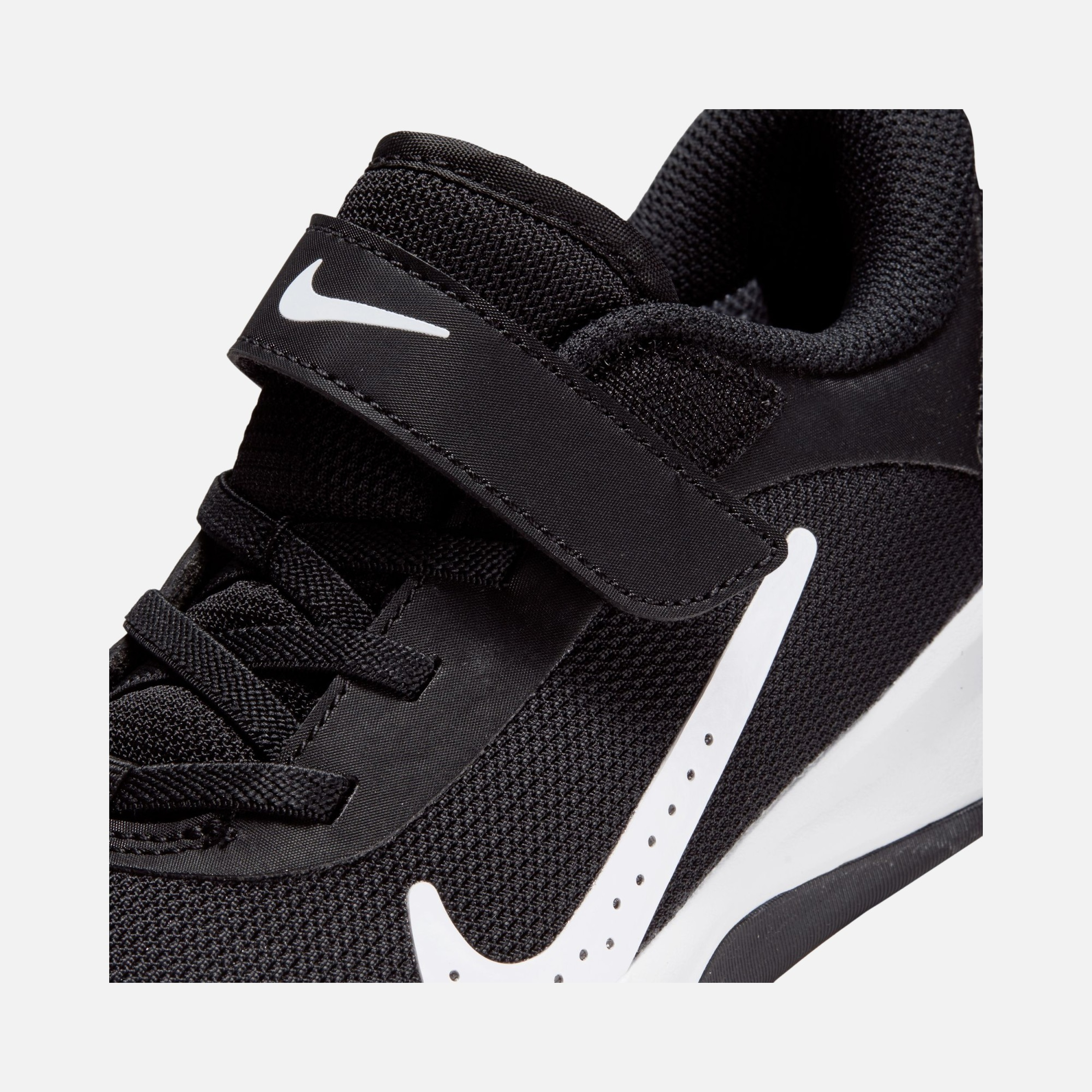 Nike Omni Multi-Court (PS) Spor Ayakkabı