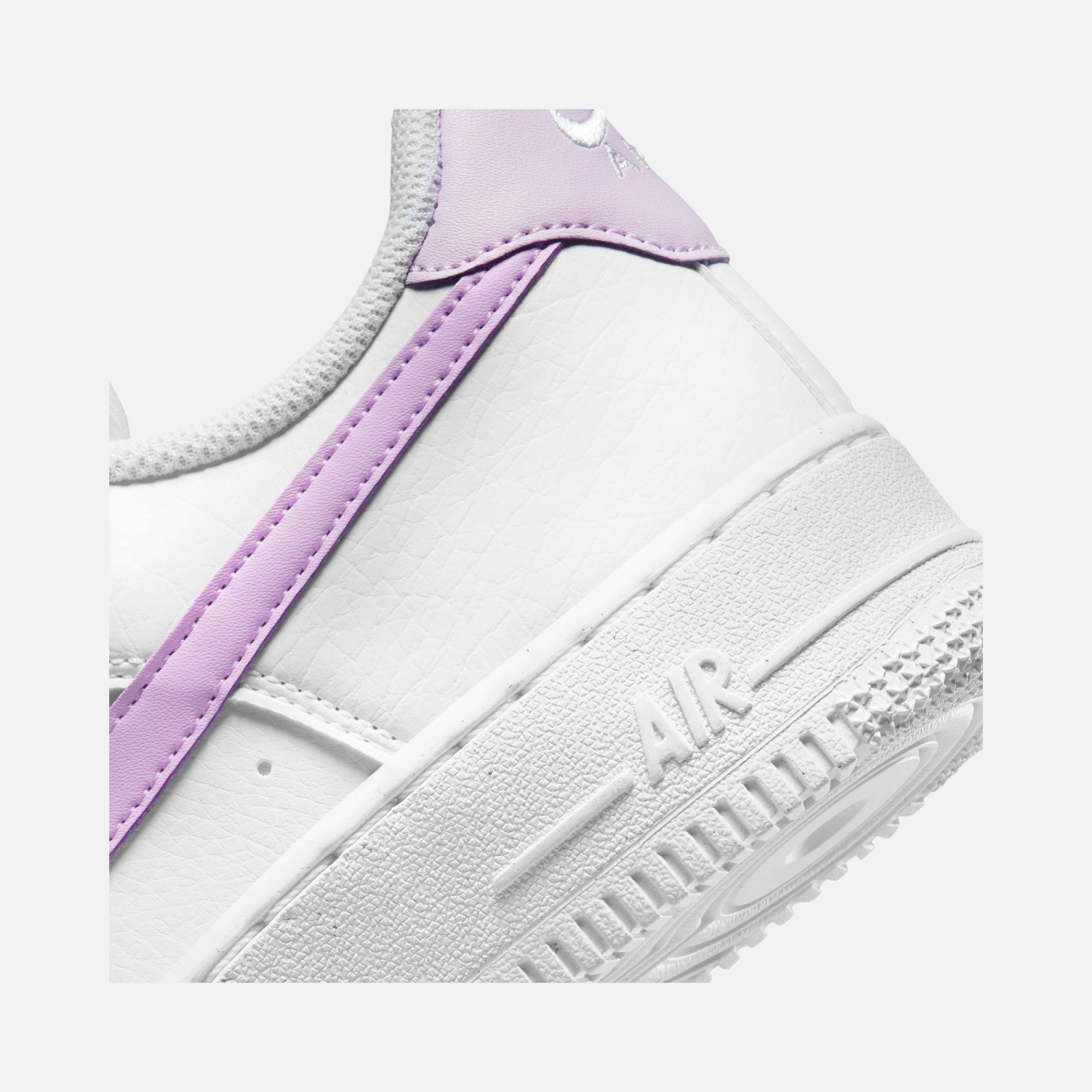 美品 Nike Air Force 1 ホワイト/パープル 31㎝ Nike Air Force 1 '07 Next Nature SS23 Kadın Spor Ayakkabı | Barçın