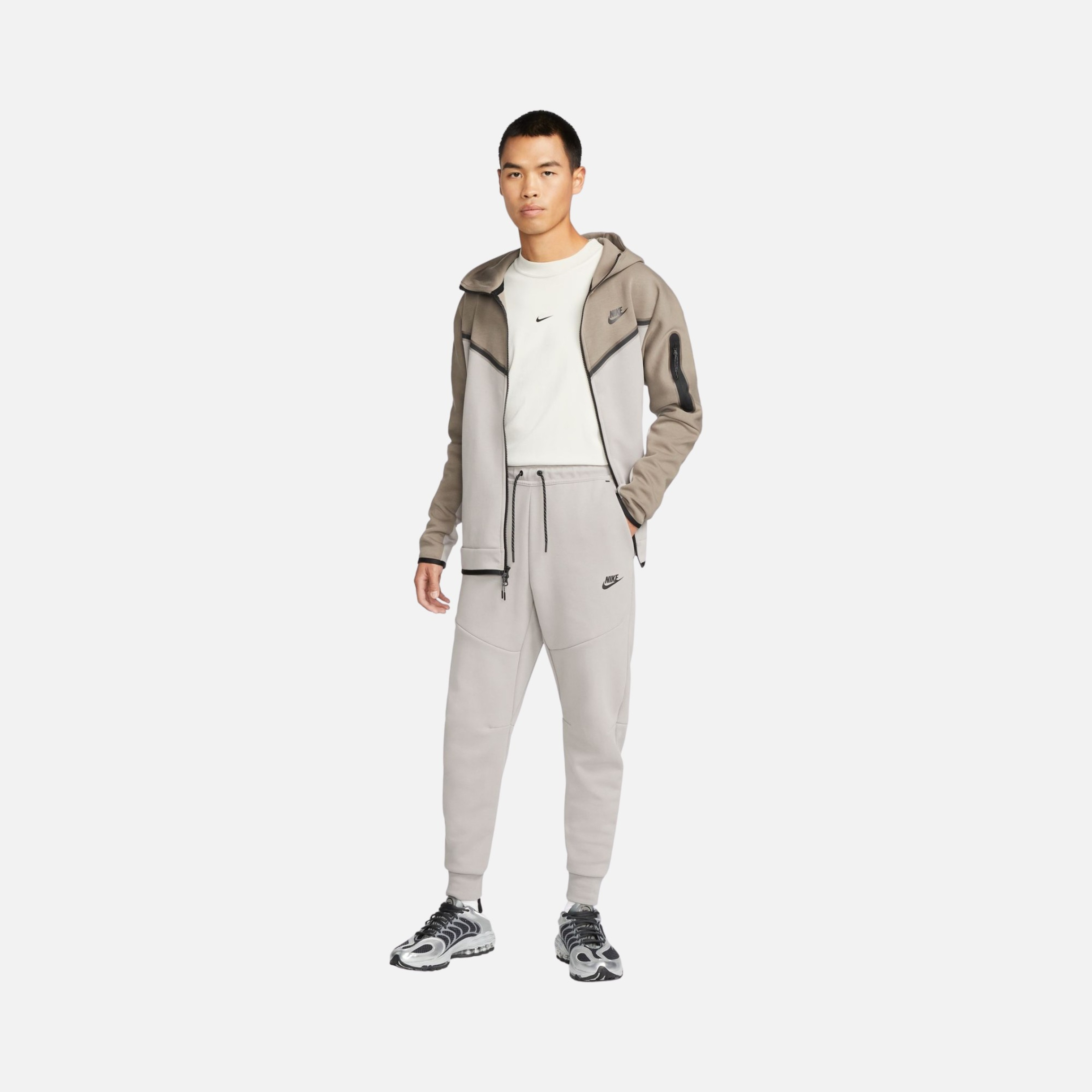 Nike Sportswear Tech Fleece SS23 Erkek Eşofman Altı