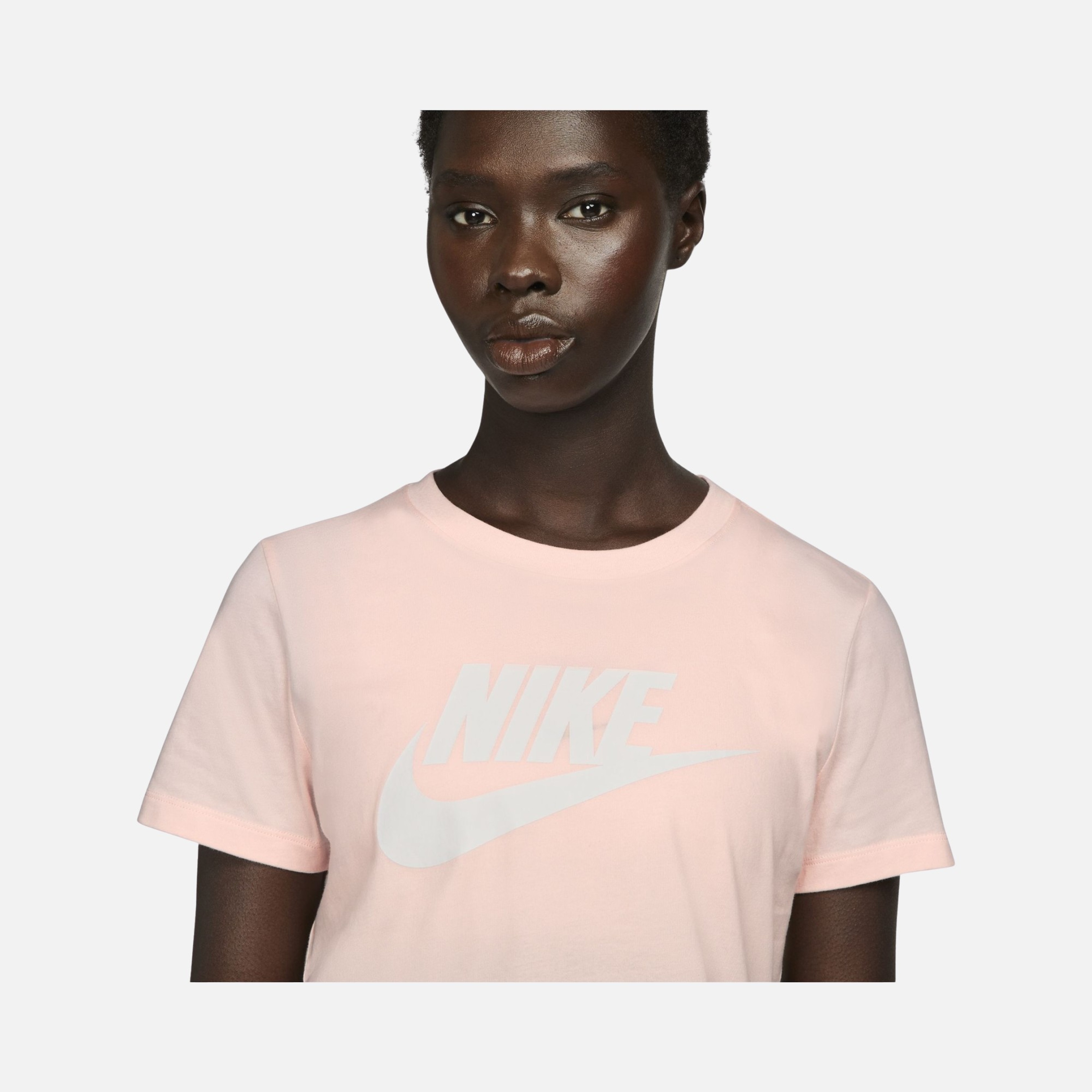 Nike Sportswear Icon Futura Essential Short-Sleeve Kadın Tişört