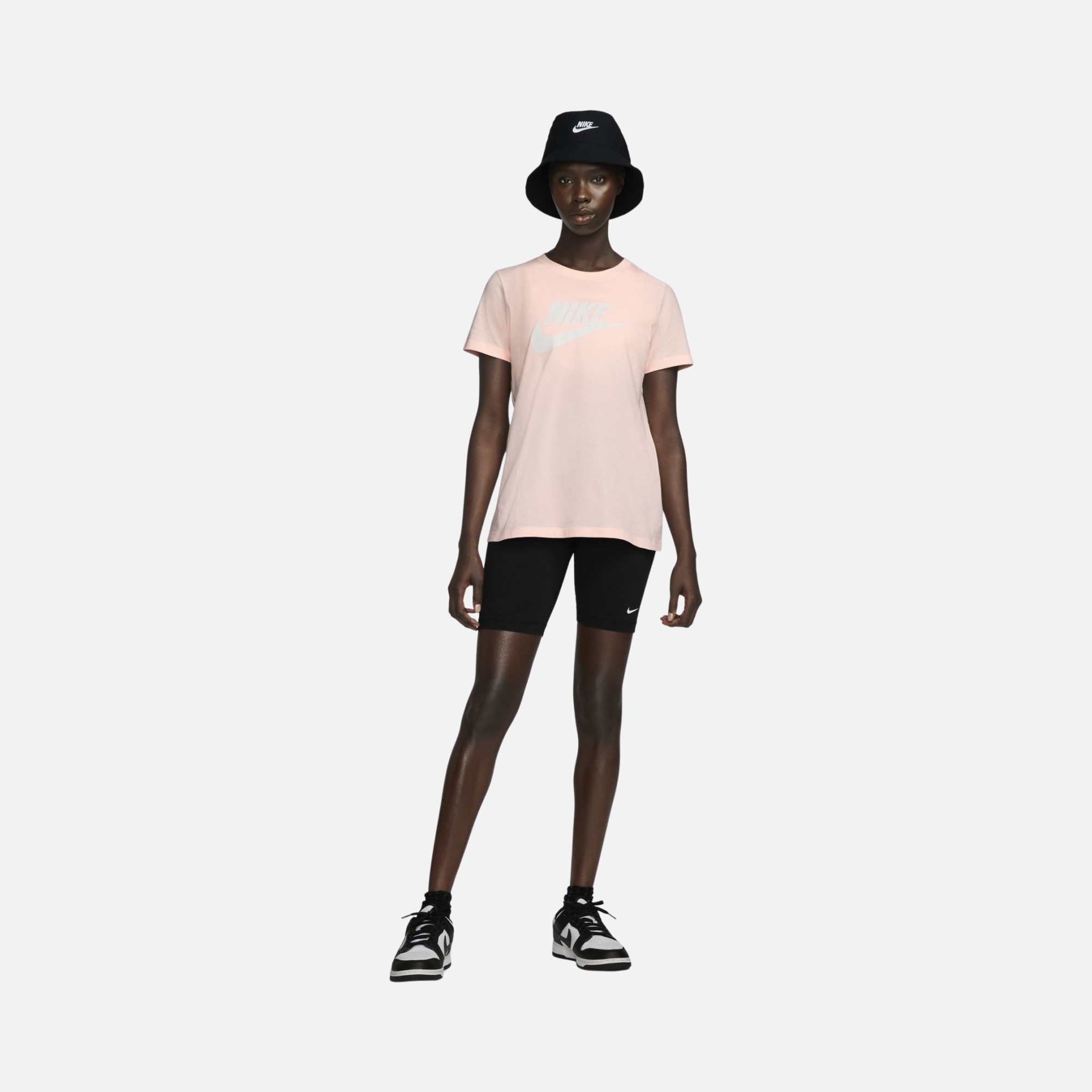 Nike Sportswear Icon Futura Essential Short-Sleeve Kadın Tişört