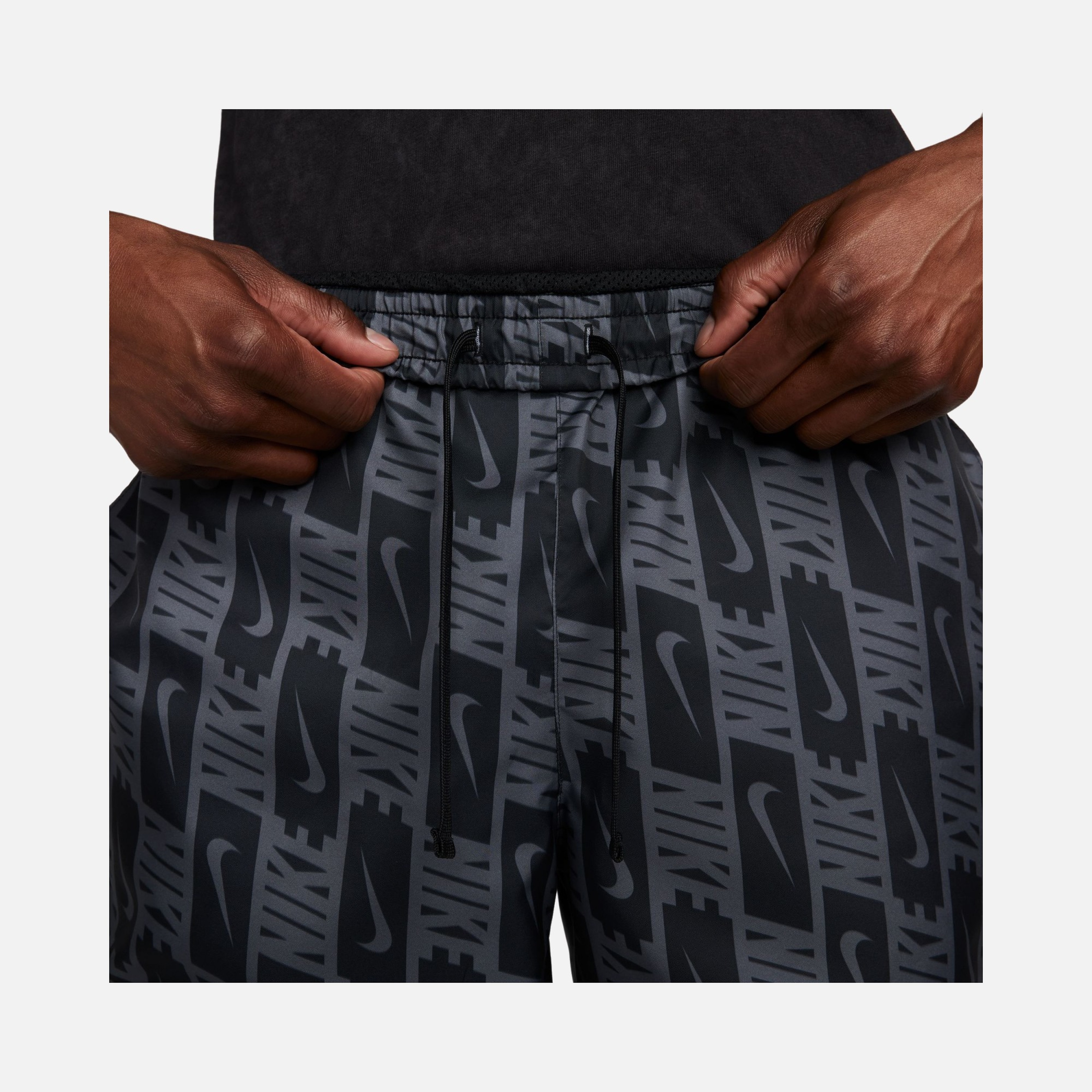 Nike Sportswear Repeat Flow Woven Erkek Şort