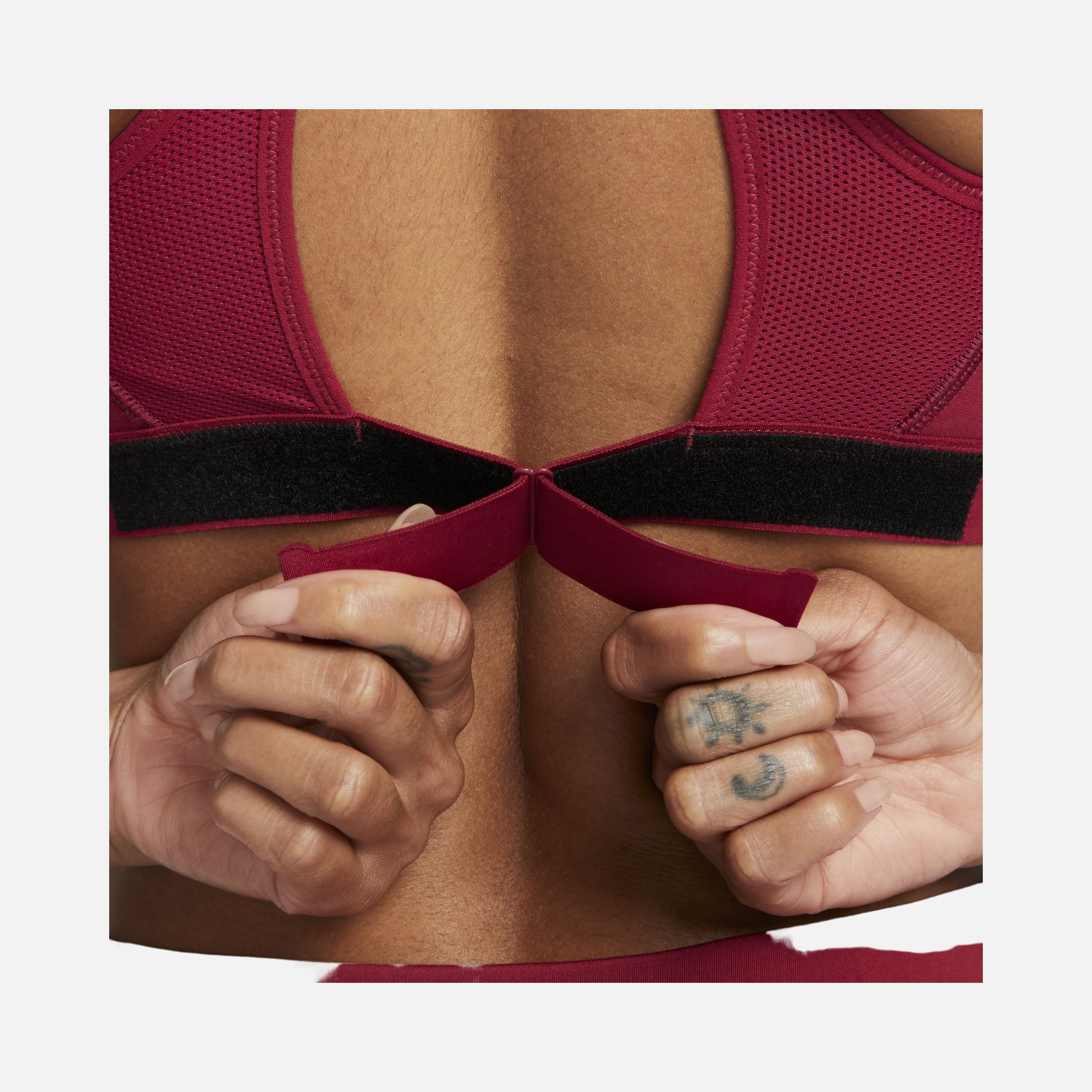 Nike Dri-Fit Swoosh High-Support Sports Kadın Bra