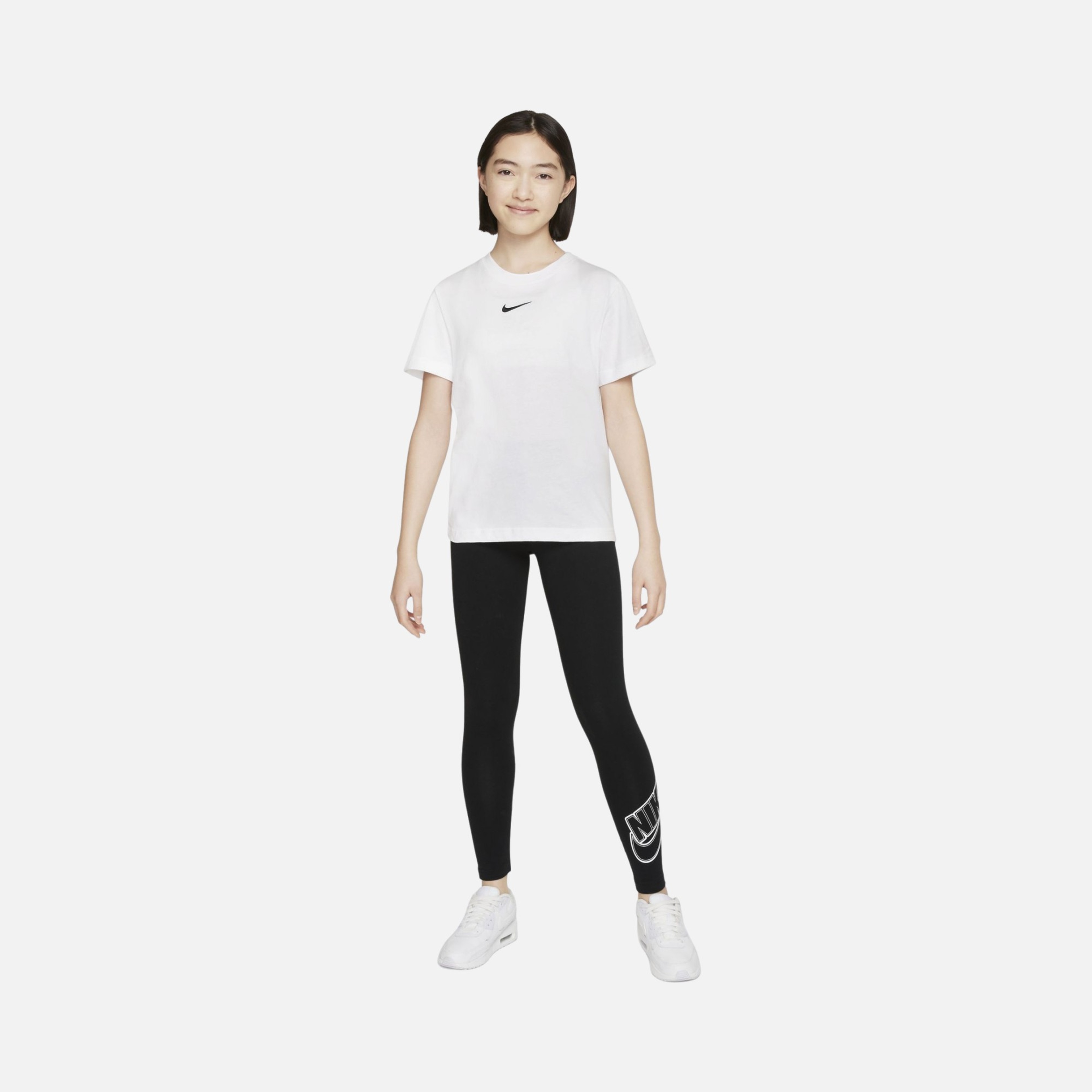 Nike Sportswear Essentials Boyfriend Short-Sleeve (Girls') Çocuk Tişört