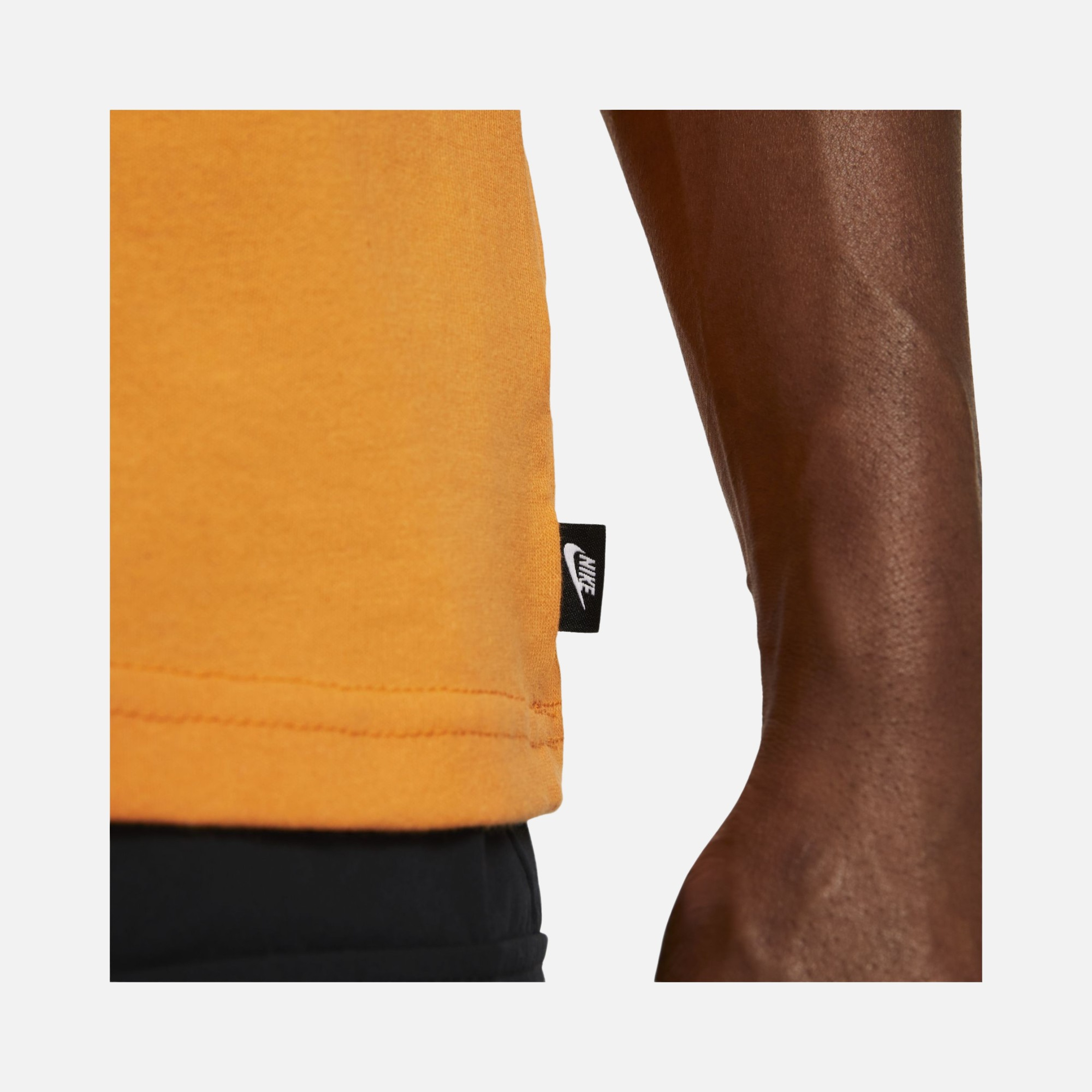 Nike Sportswear Premium Essentials Short-Sleeve Erkek Tişört