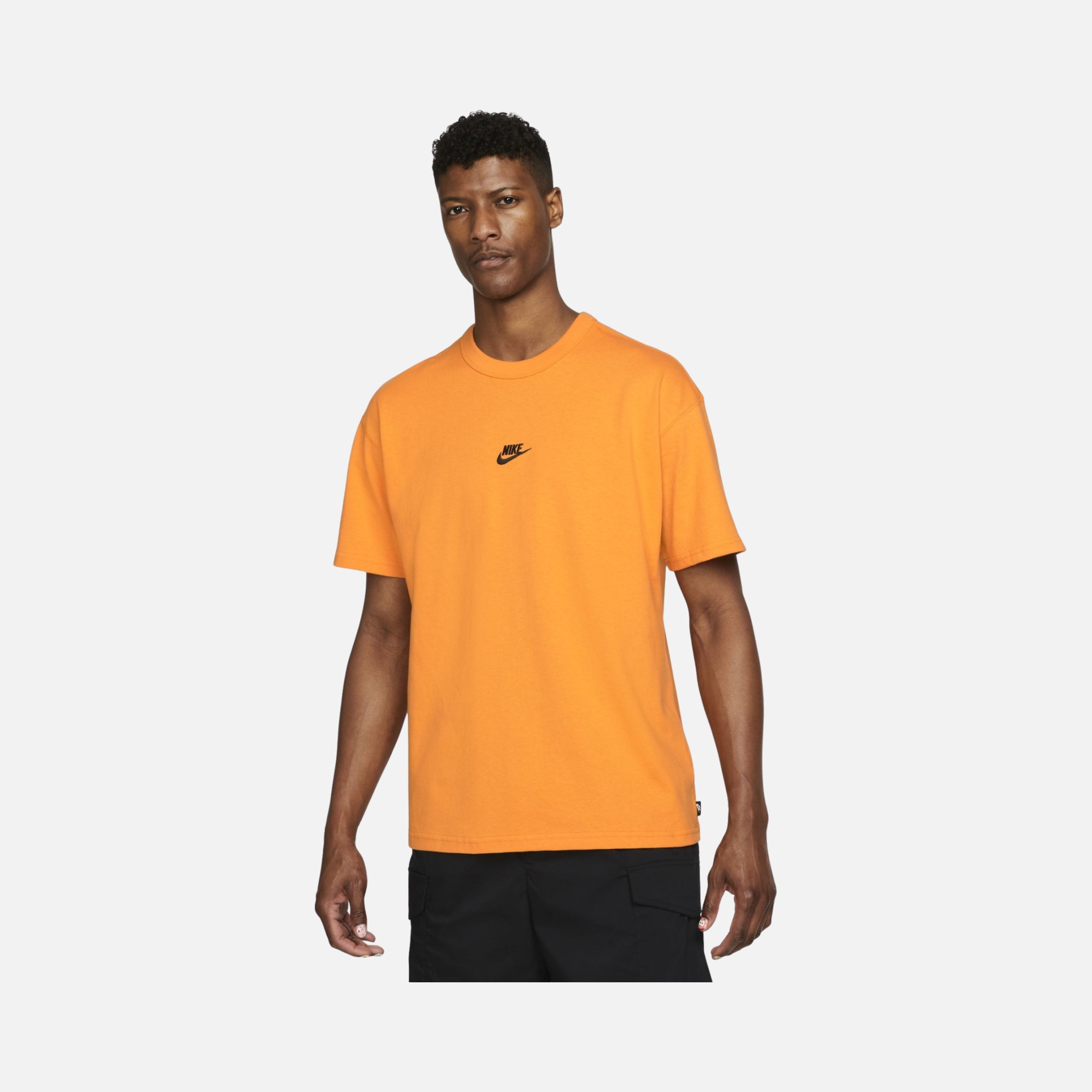 Nike Sportswear Premium Essentials Short-Sleeve Erkek Tişört