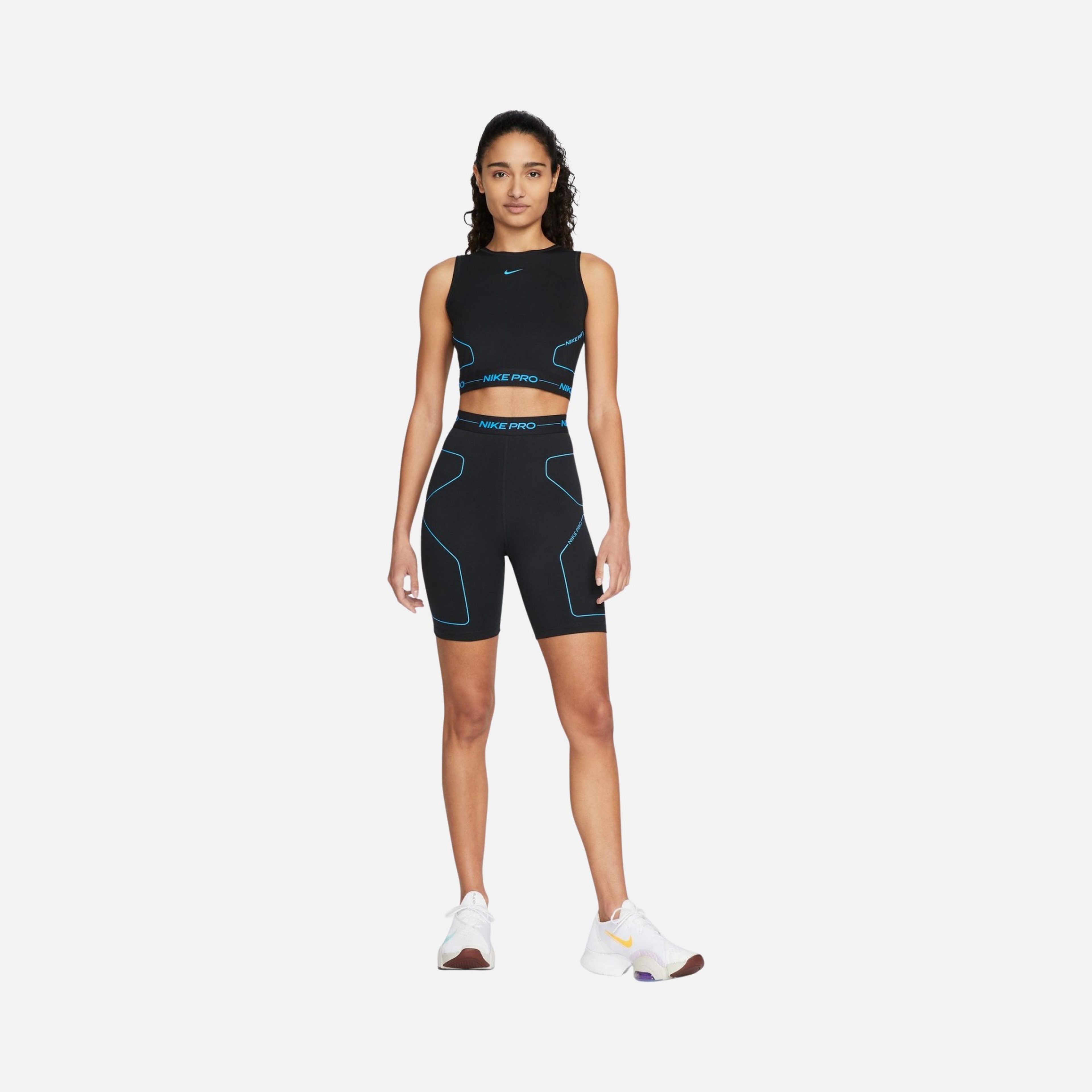 Nike Pro Dri-Fit Essential Slim Crop Training Kadın Atlet