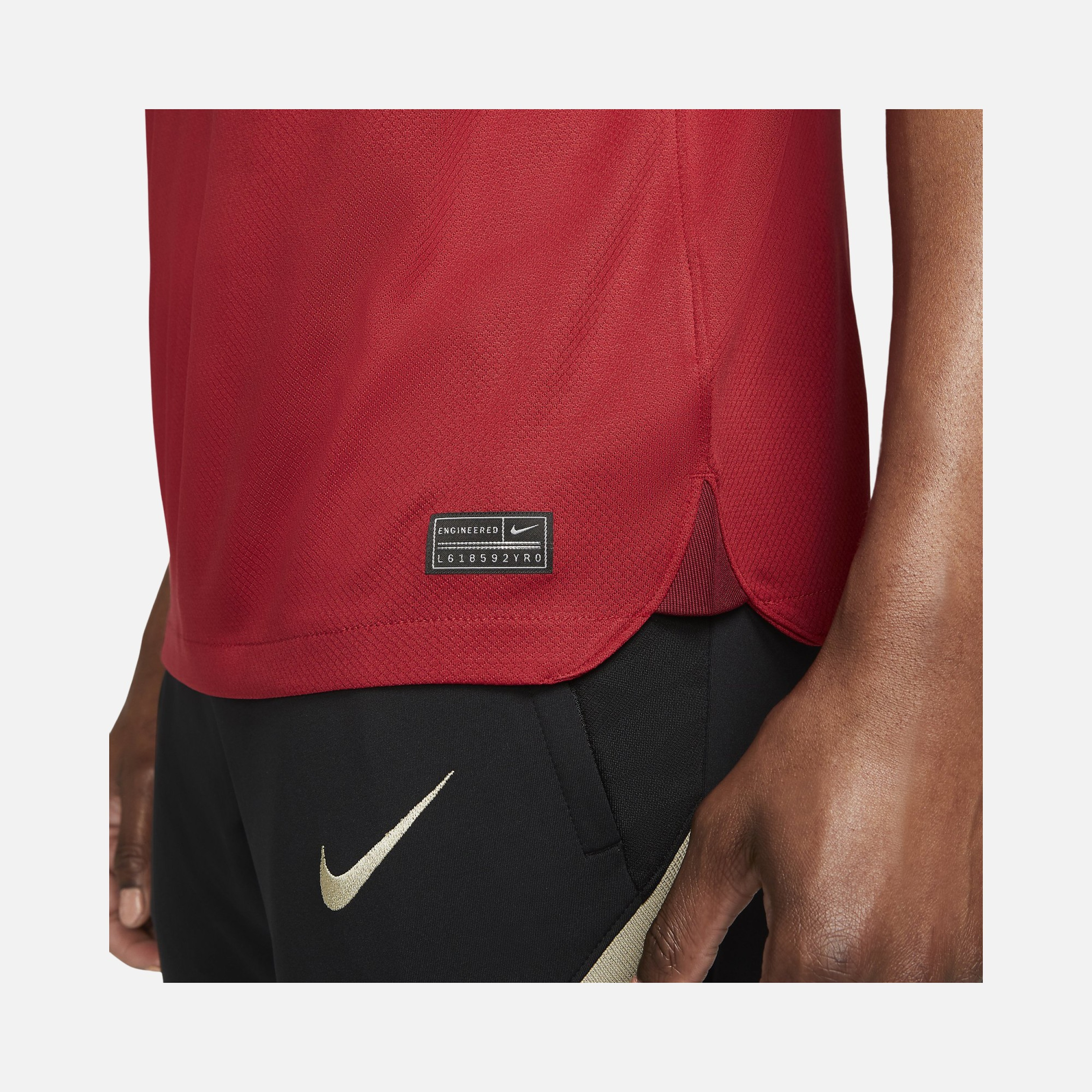 Nike Liverpool 2022-2023 İç Saha Erkek Forma