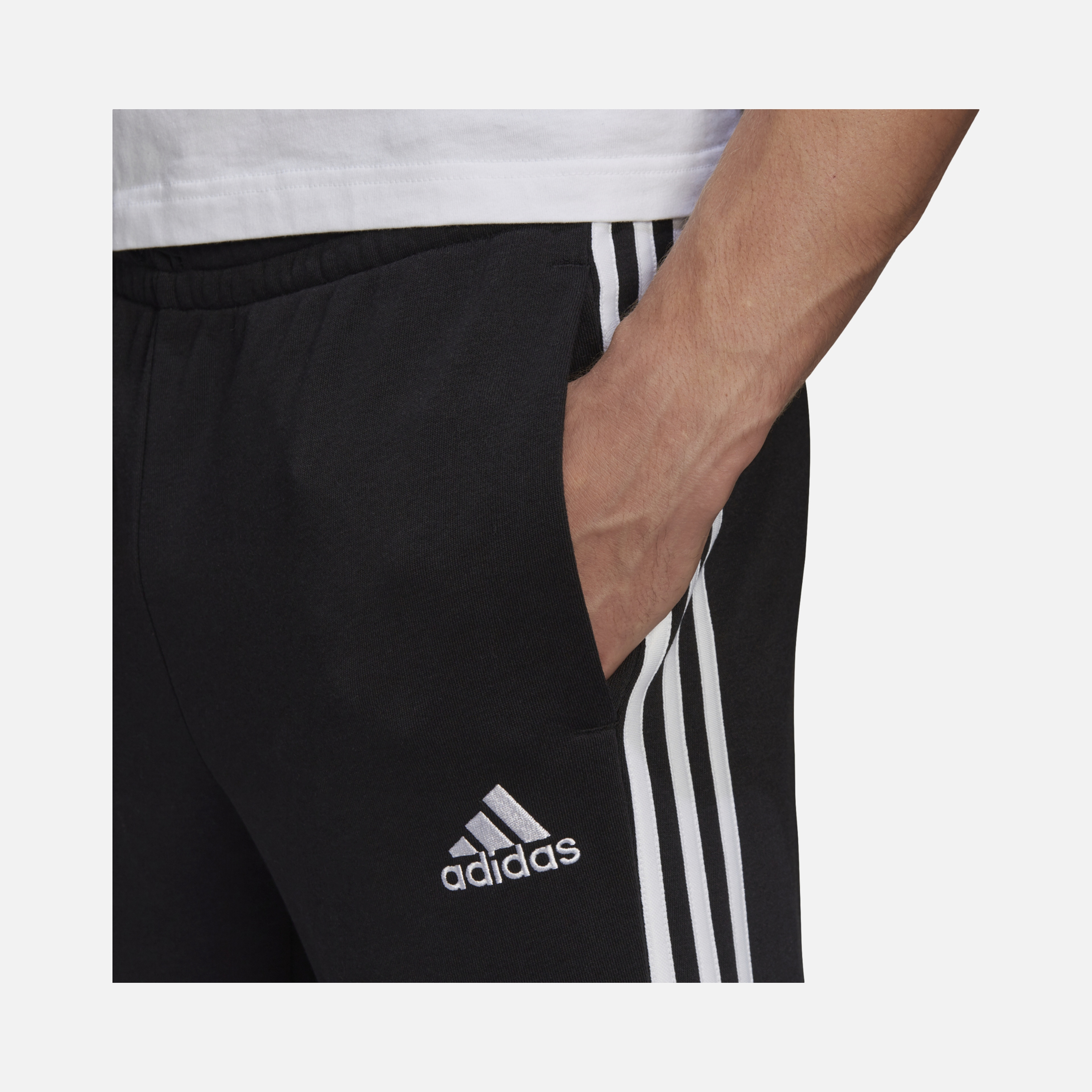 adidas Essentials French Terry Tapered Cuff 3-Stripes Erkek Eşofman Altı