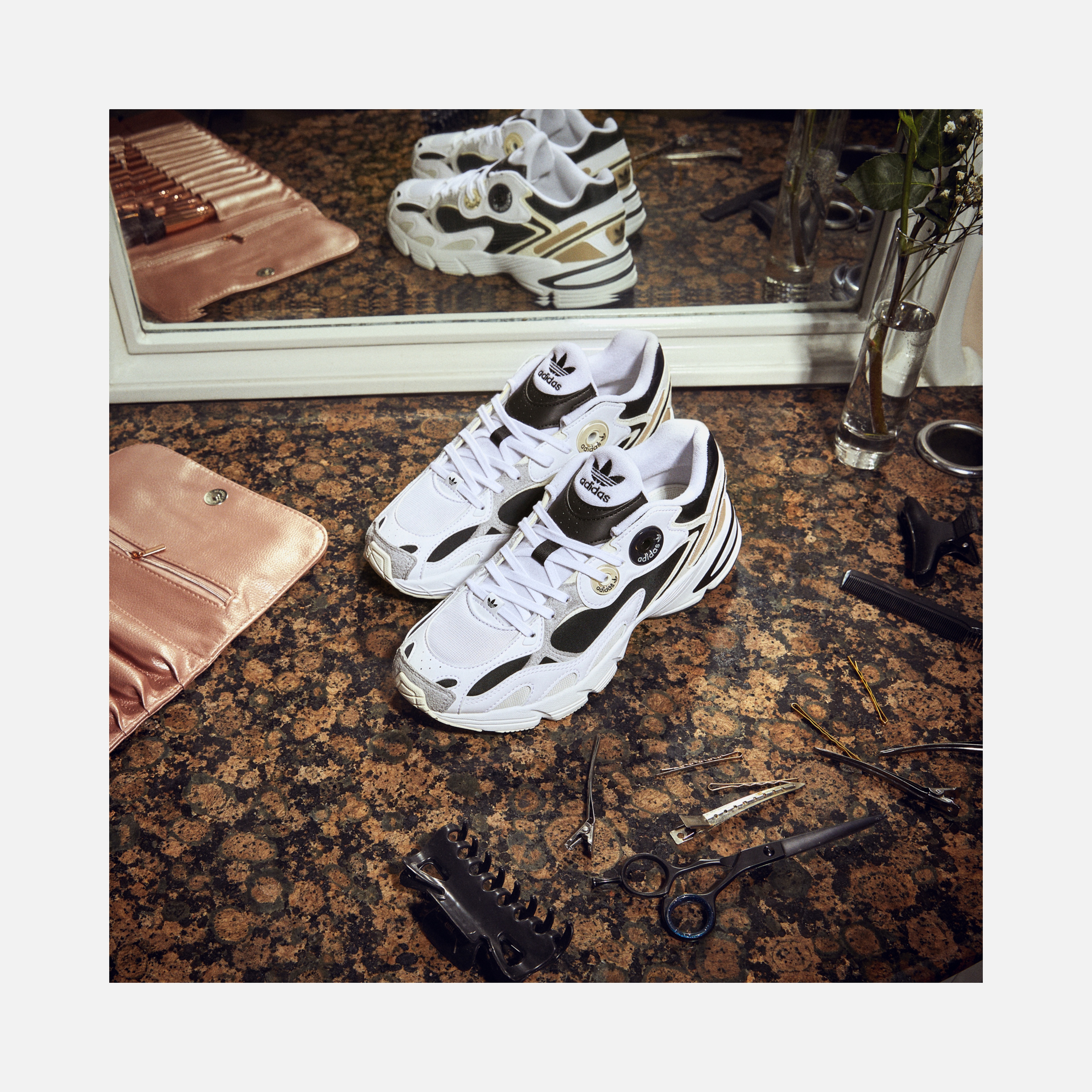 adidas Astir FW22 Kadın Spor Ayakkabı