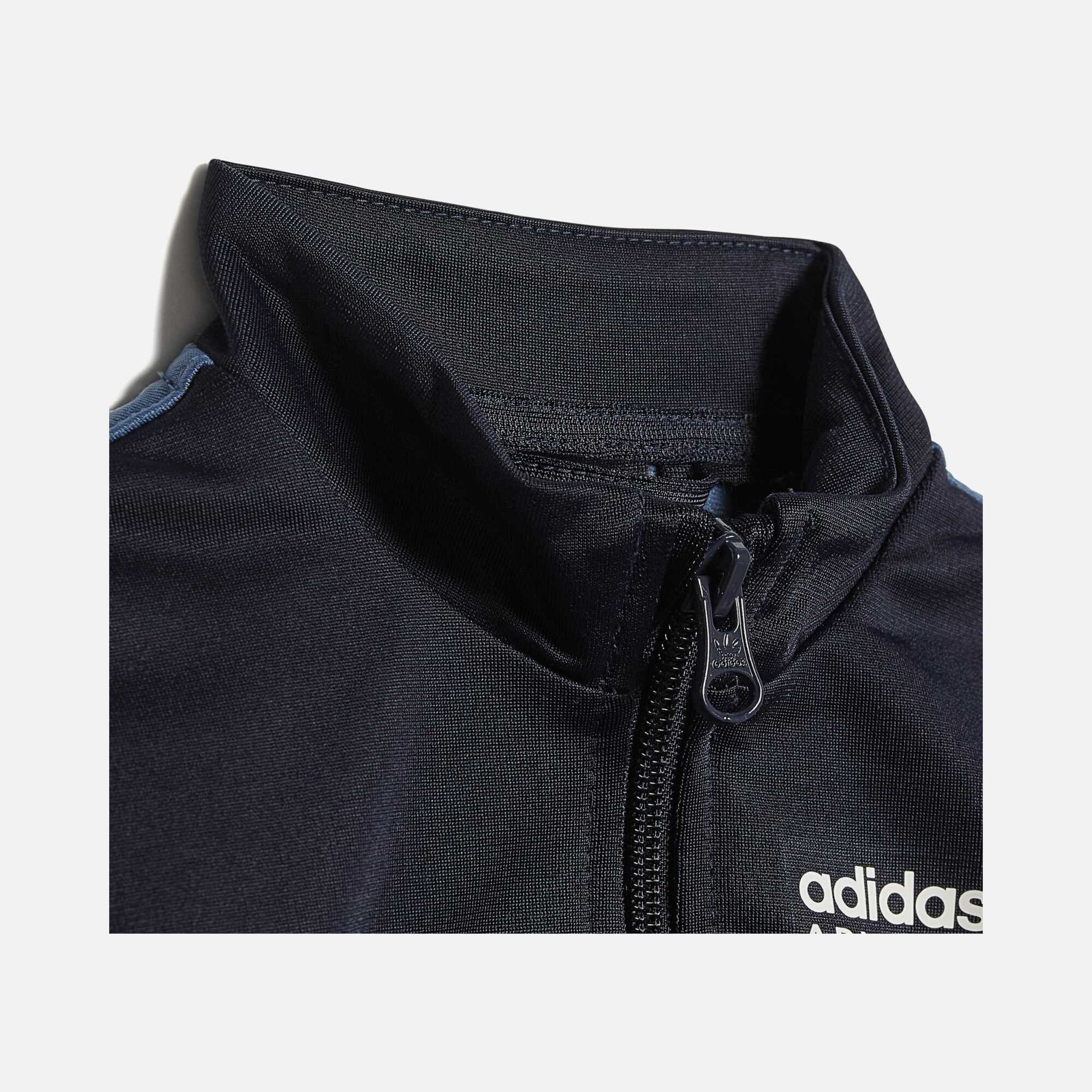 adidas Disney Mickey and Friends Bebek Eşofman Takımı