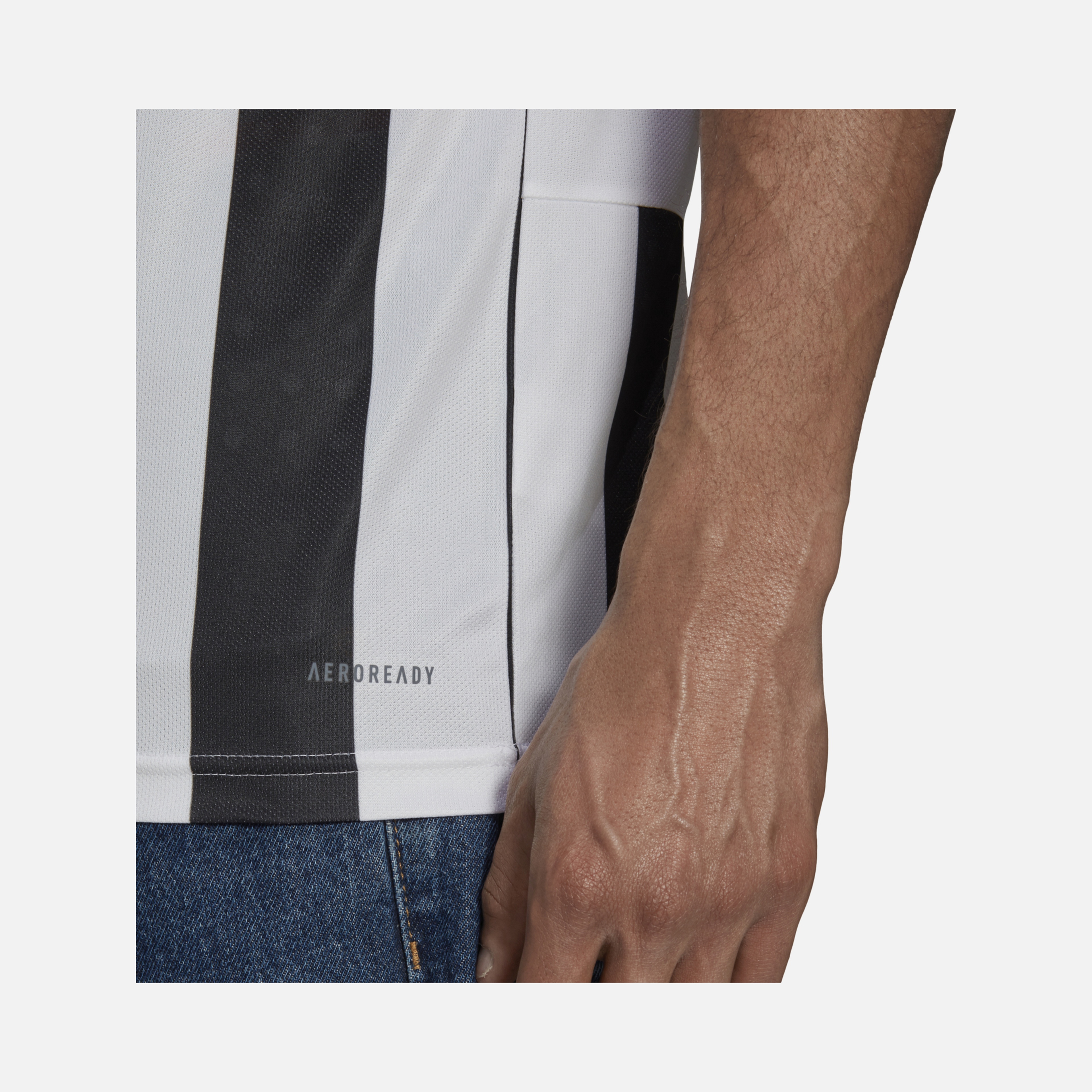 adidas Juventus 2021-2022 Stadyum İç Saha Erkek Forma