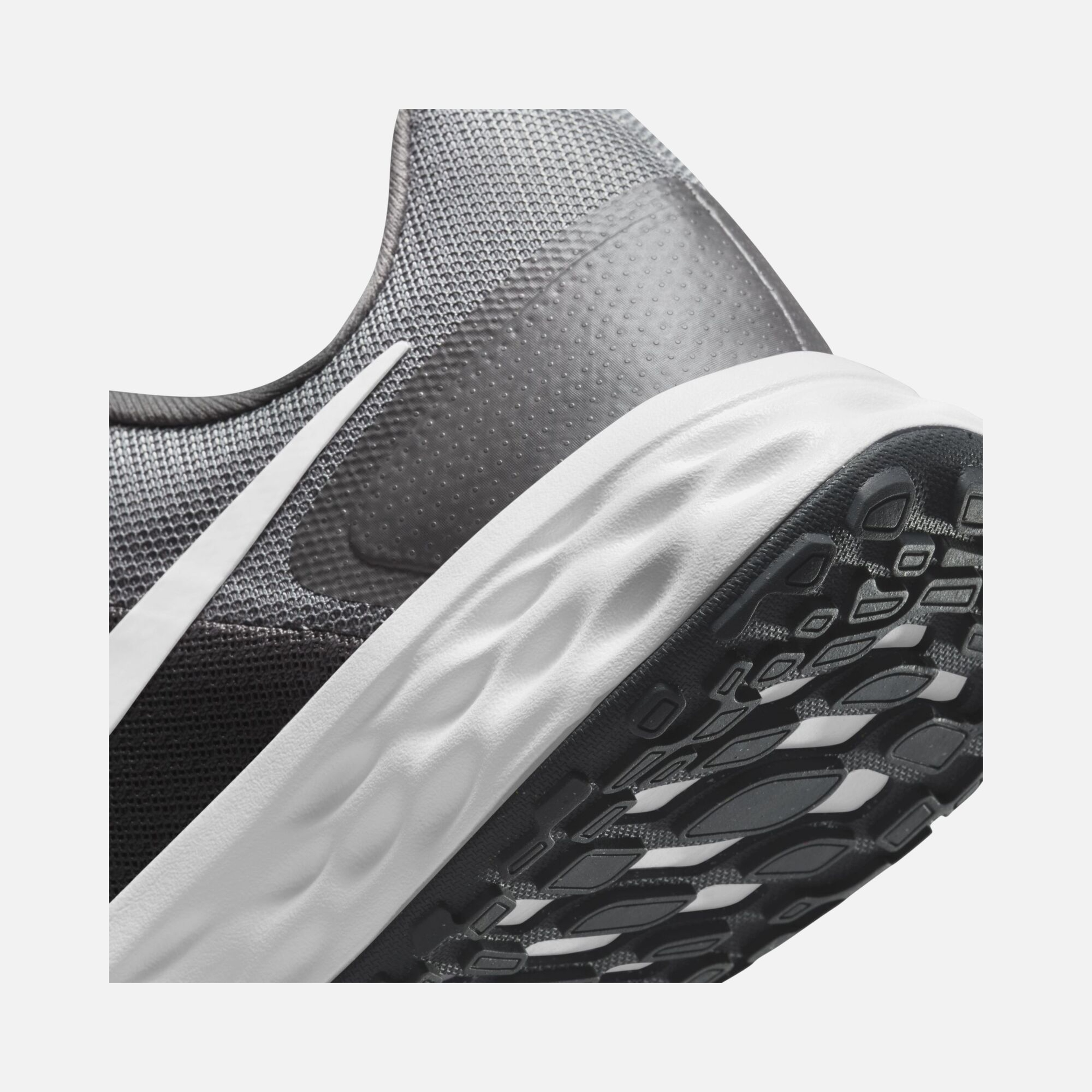 Nike Revolution 6 Next Nature Road Running Erkek Spor Ayakkabı