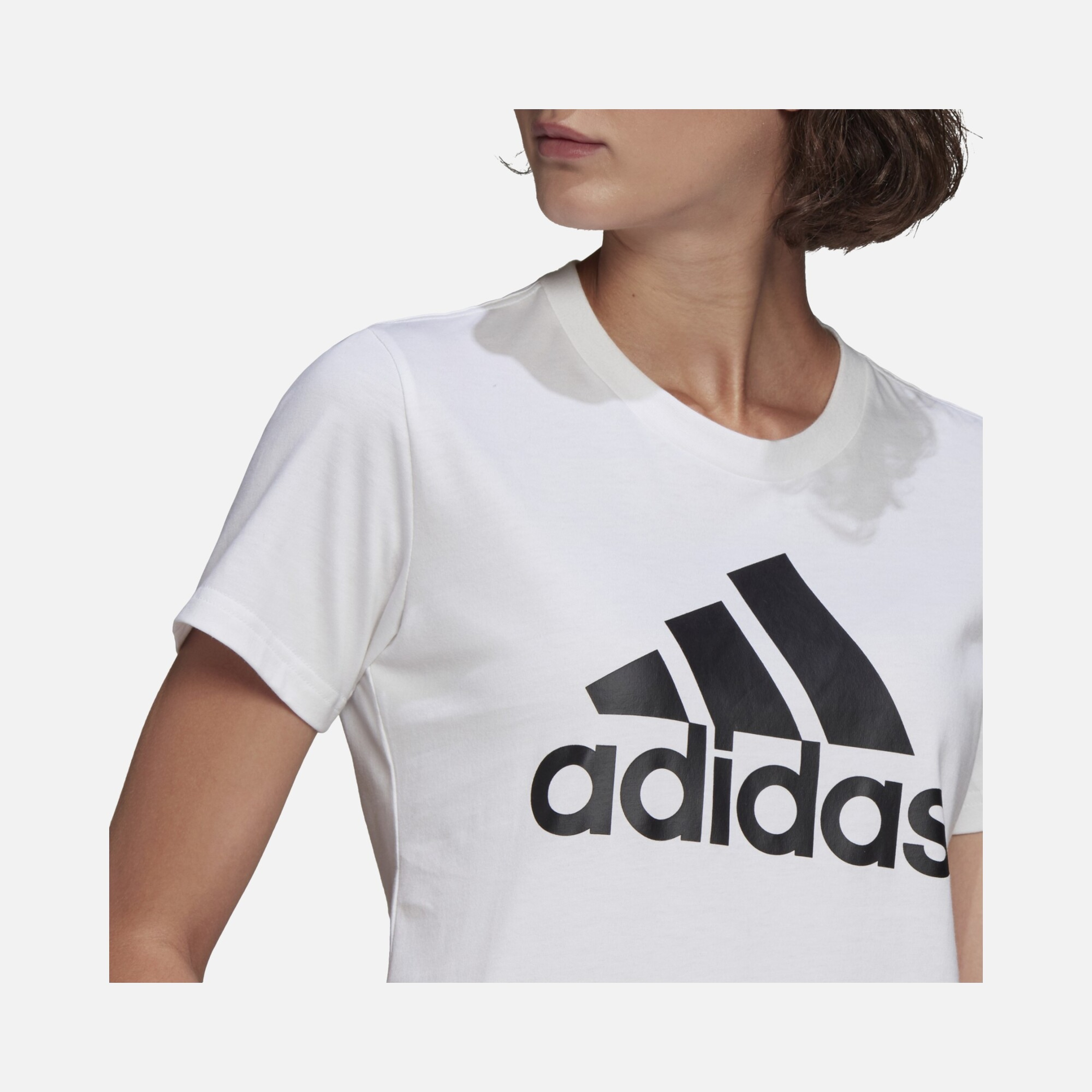 adidas Essentials Logo Short-Sleeve Kadın Tişört